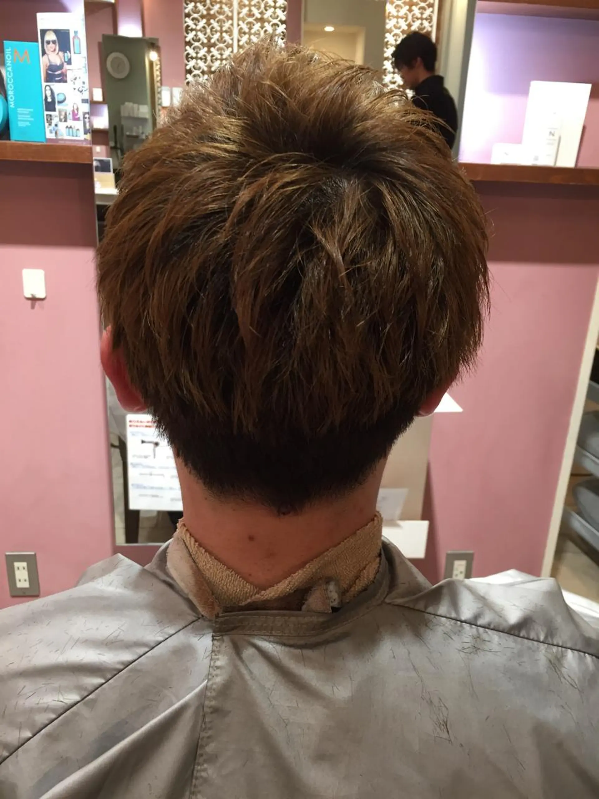 ショート カラー メンズ カット ヘアカラー 髪質改善/痛ませ ないカラー/西村航大のヘアスタイル