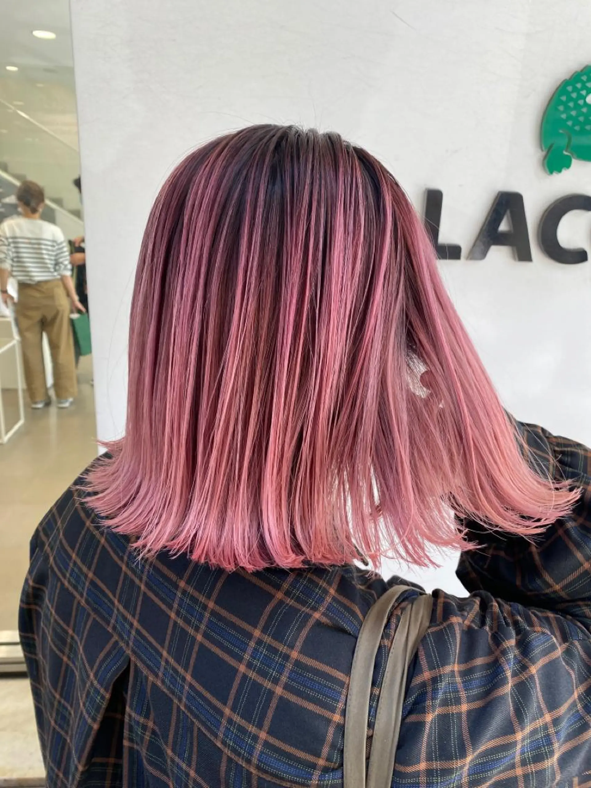 ショート カラー バレイヤージュ ピンクカラー レイヤーカット トリートメント JILBLAN京都 ショート/ハイライトのヘアスタイル