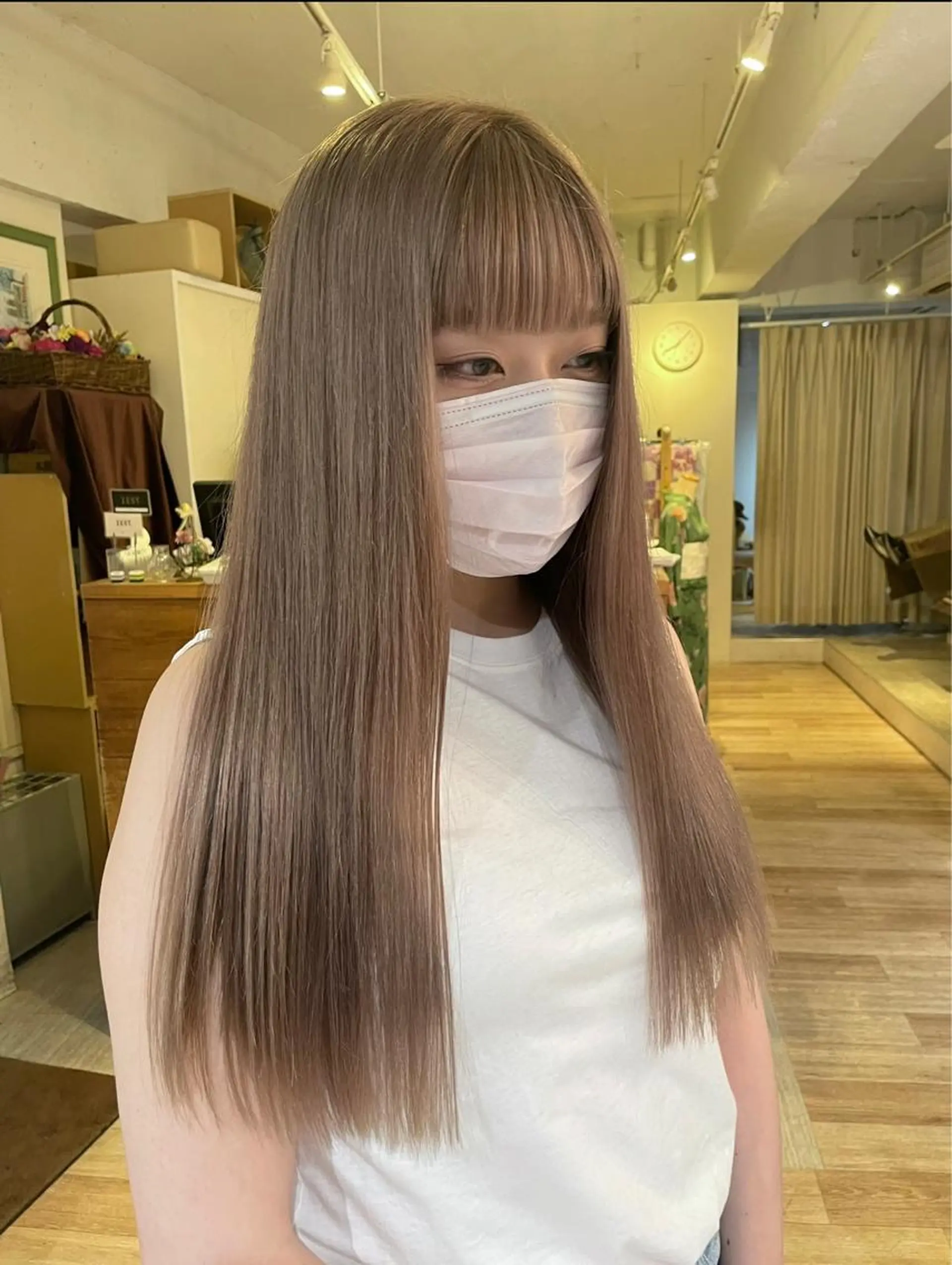 ロング カラー ベージュカラー ミルクティーベージュ カット ヘアカラー トリートメント レイヤー/透明感 カラー/Tamakiのヘアスタイル