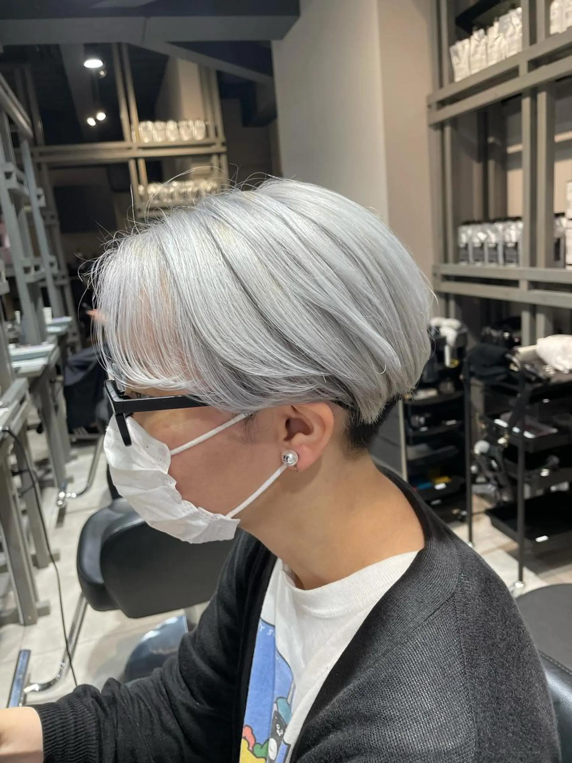 ショート カラー ブリーチ ケアブリーチ ヘアカラー ブリーチ👩‍🦳/ ‪✂︎MANAMIのヘアスタイル