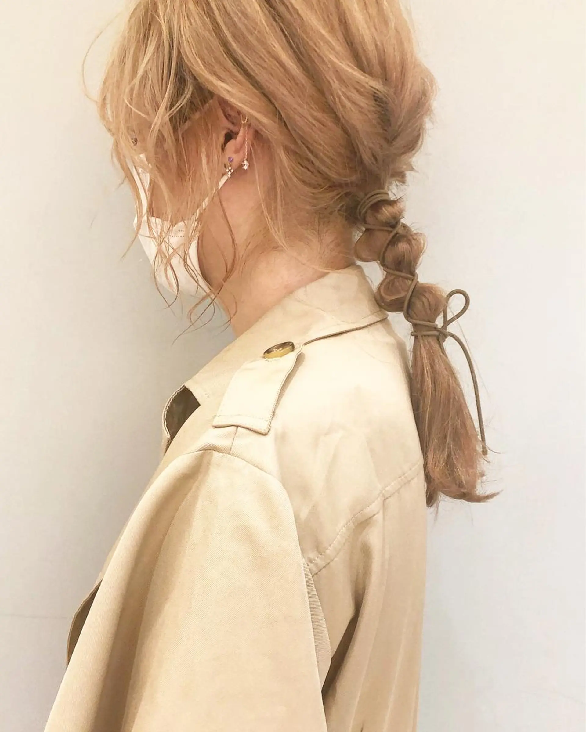 セミロング ヘアアレンジ ケアブリーチ/ エクステ/レイヤーのヘアスタイル