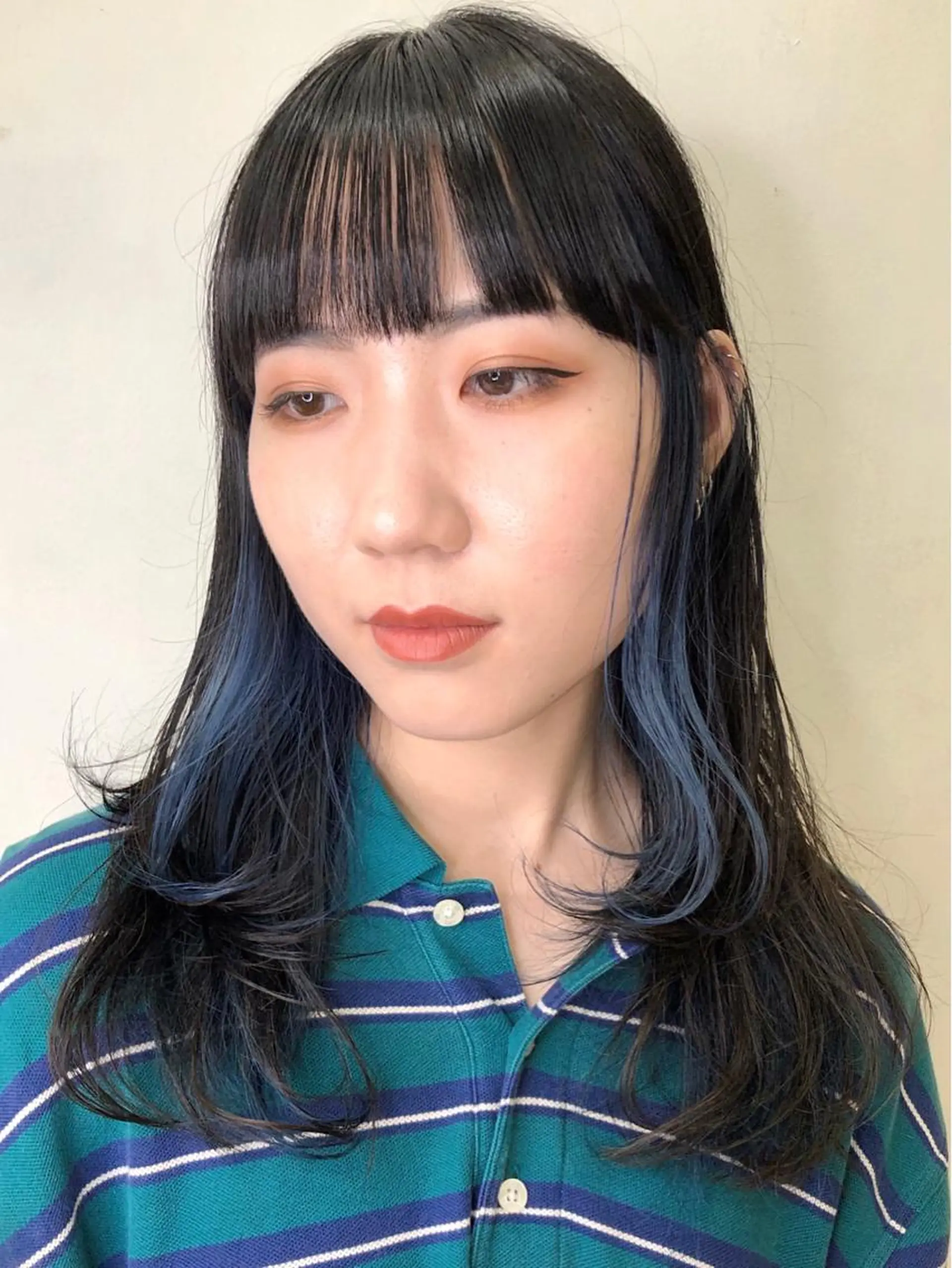 ミディアム カラー ブルーカラー インナーカラー カット ヘアカラー トリートメント SALOWIN所属・ブリーチ✨ ボブ✨レイヤーのヘアスタイル