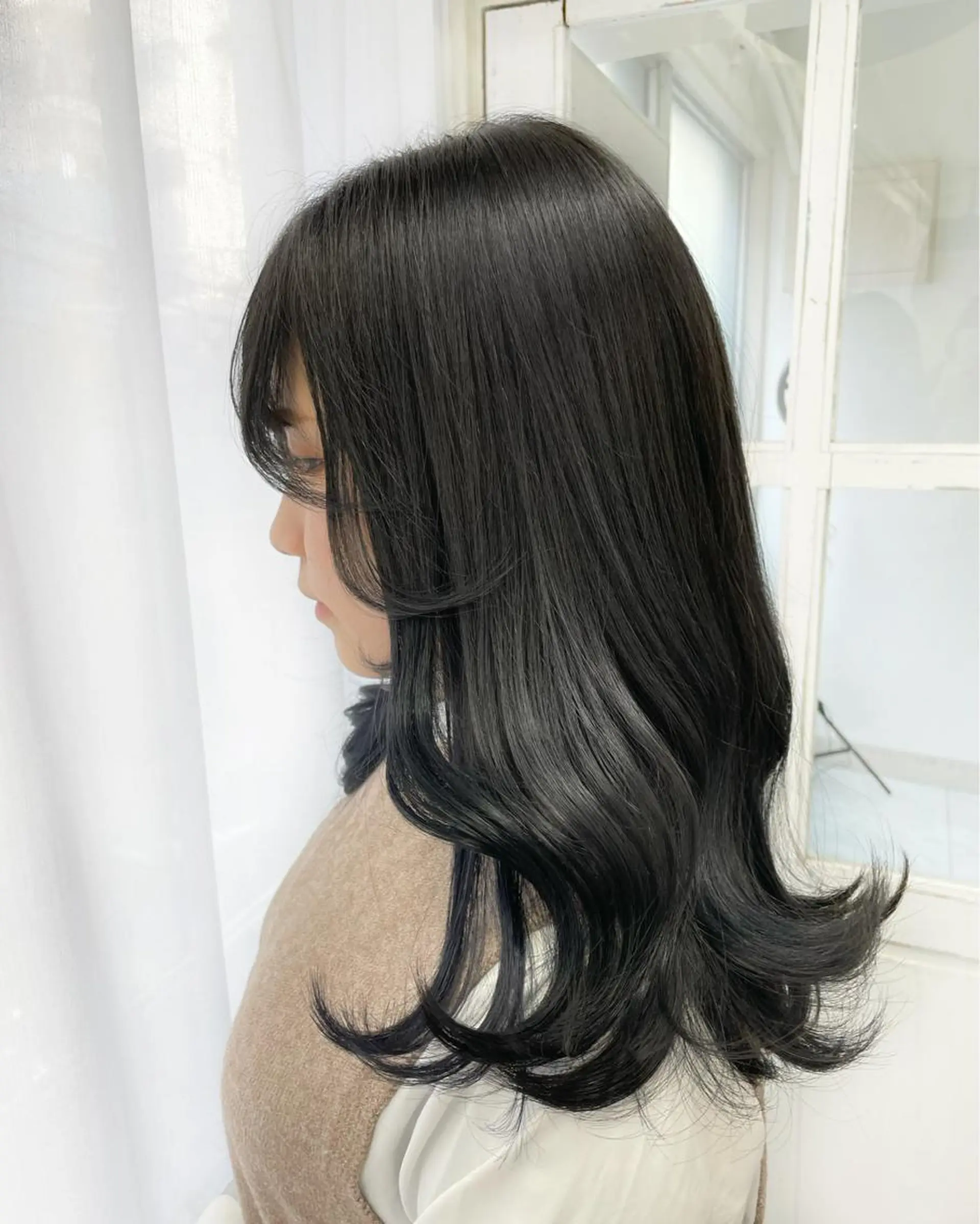 セミロング カラー カット ヘアカラー トリートメント ヘアセット 韓国ヘア🤍髪質改善 🇰🇷AKANEのヘアスタイル
