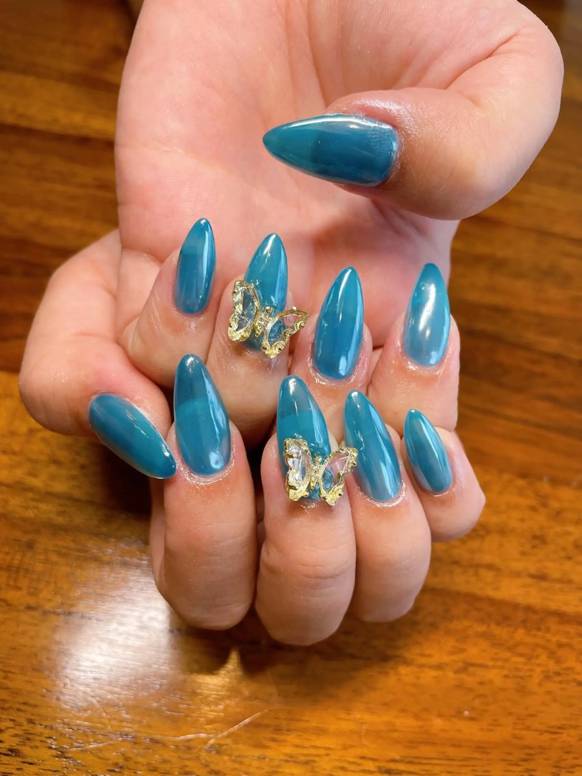 ネイル ブルー クリアネイル ホワイト nailsalonIF所属・akira .のネイルデザイン