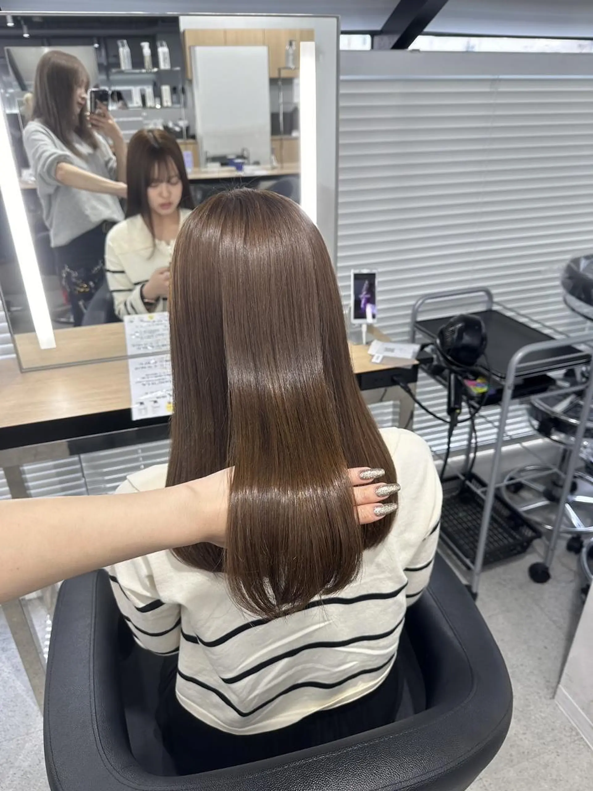 ロング カラー ヘアアレンジ カット ヘアカラー トリートメント ヘッドスパ ヘアセット NAMI🤎ブラウン &ミルクティー🤍のヘアスタイル