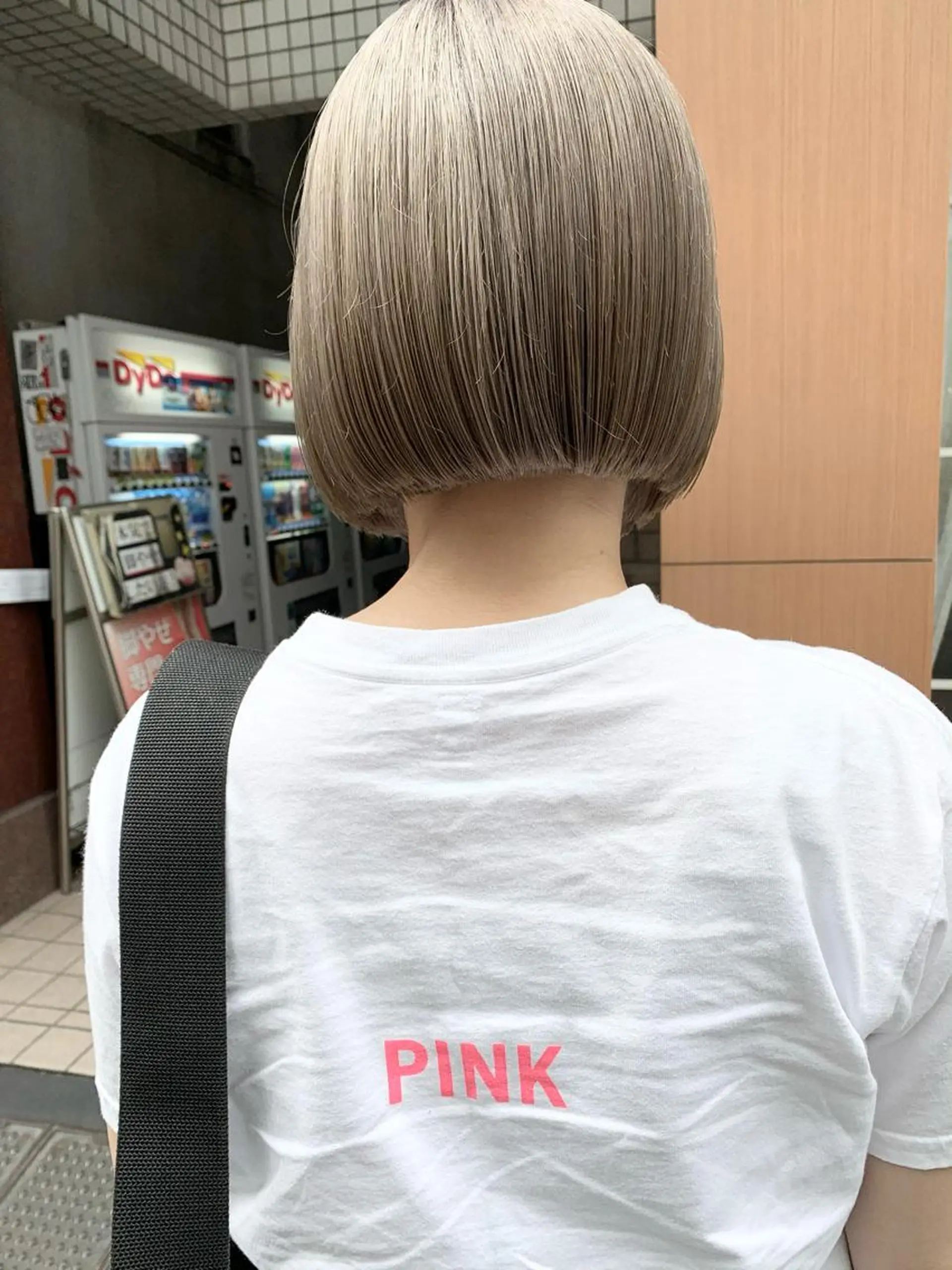 ショート カラー ヘアアレンジ ブリーチ ブロンド 🌿ショート🌿 パーマ🌿淳平のヘアスタイル