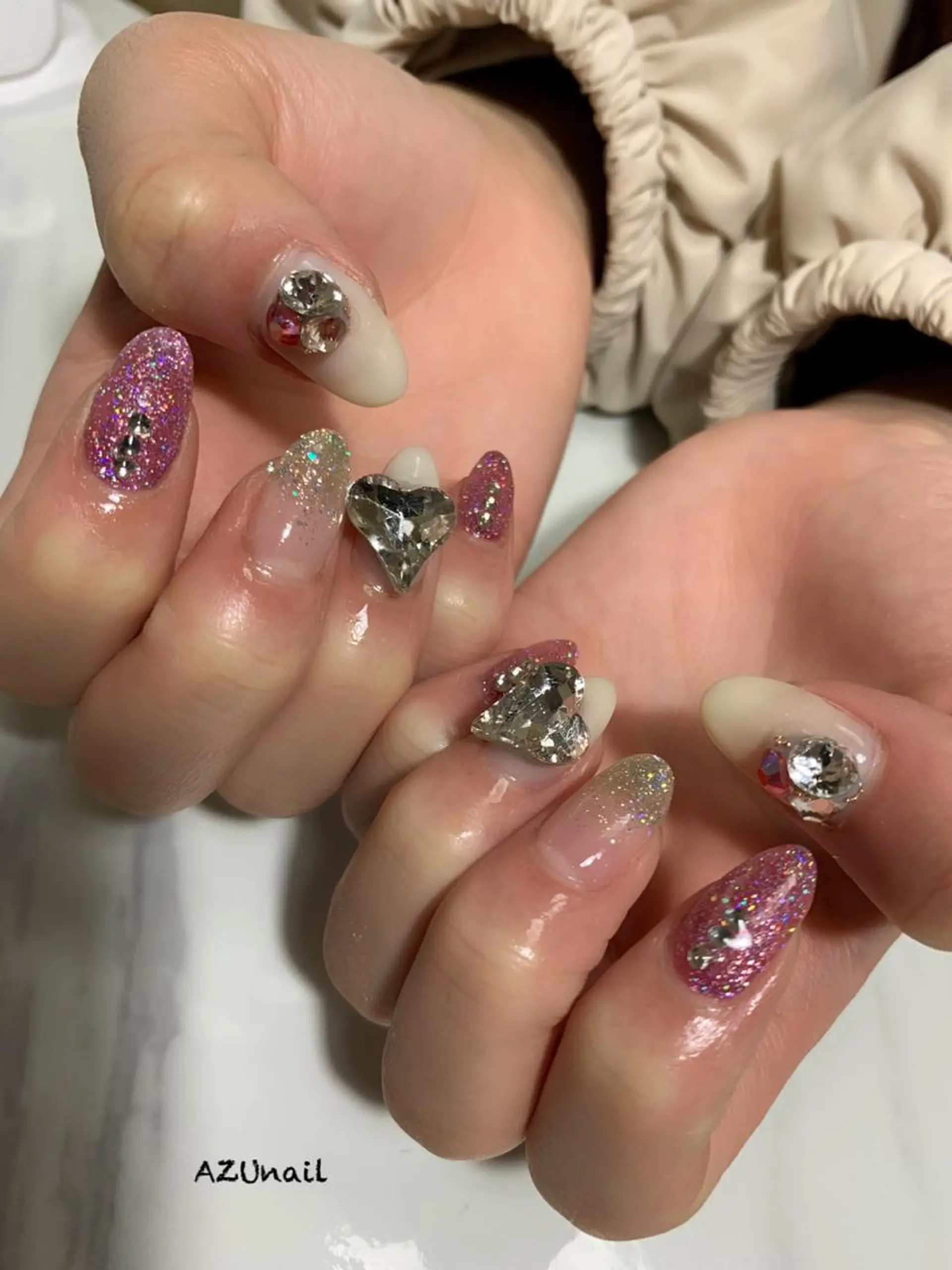 ネイル AZU nailのネイルデザイン