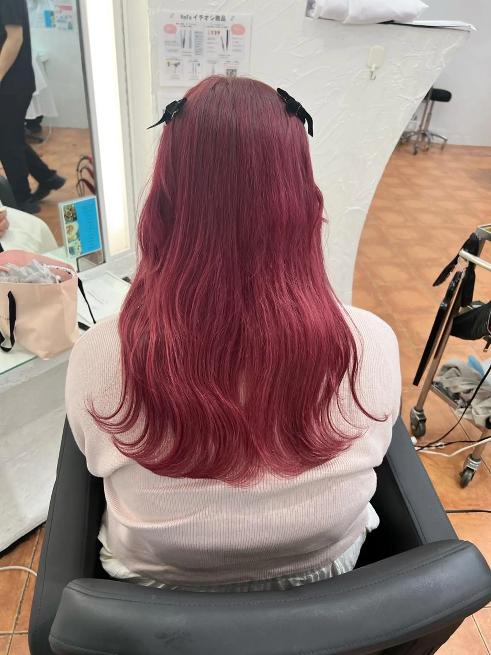 ミディアム カラー ブリーチ ピンクカラー ローズカラー ピンクカラー/ ブリーチなしRINAのヘアスタイル