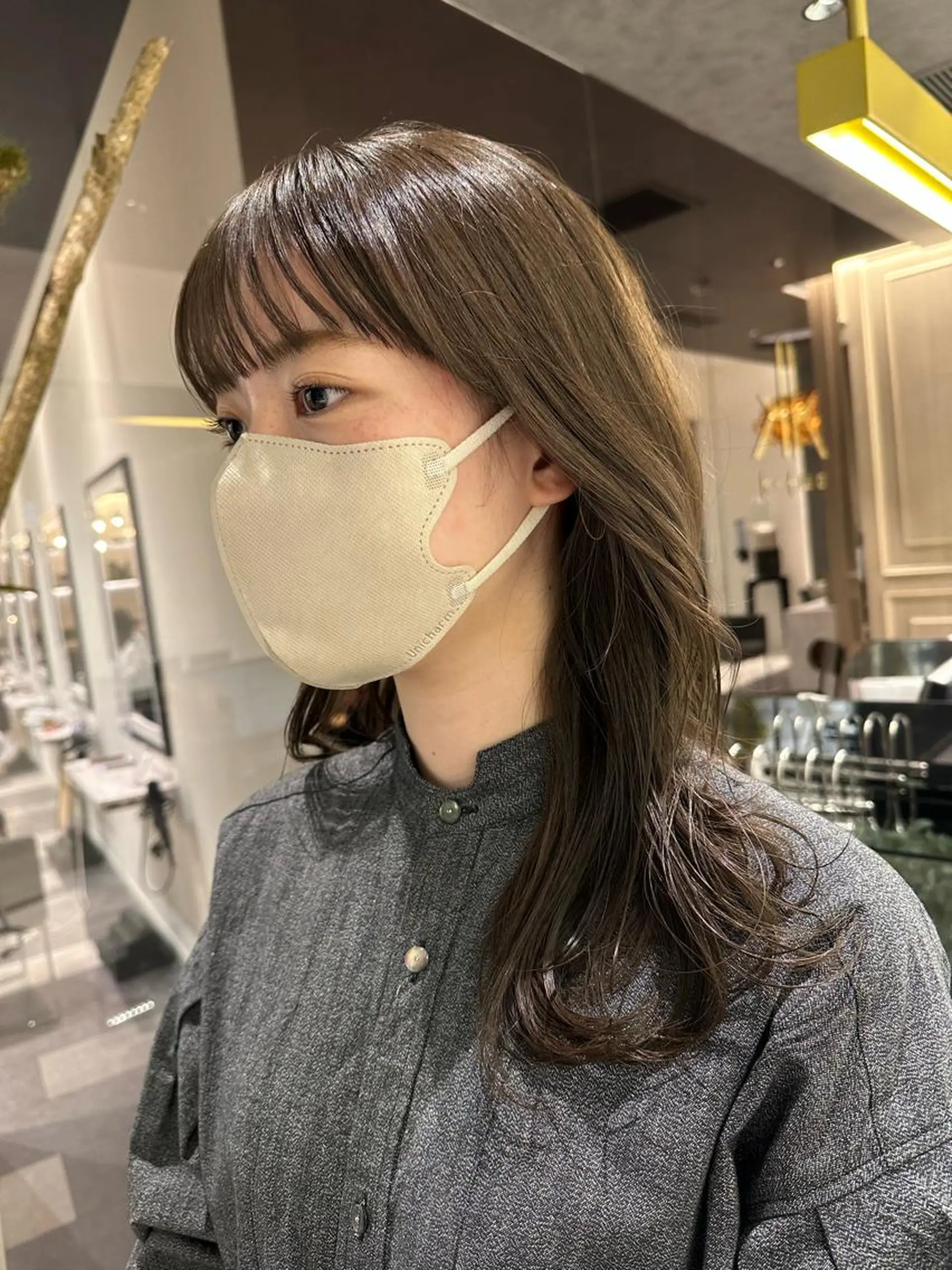 ミディアム カラー ミディアムパーマ ブリーチ イヤリングカラー ハイライトカラー インナーカラー 巻ける縮毛矯正/艶 カラーchika🩵のヘアスタイル