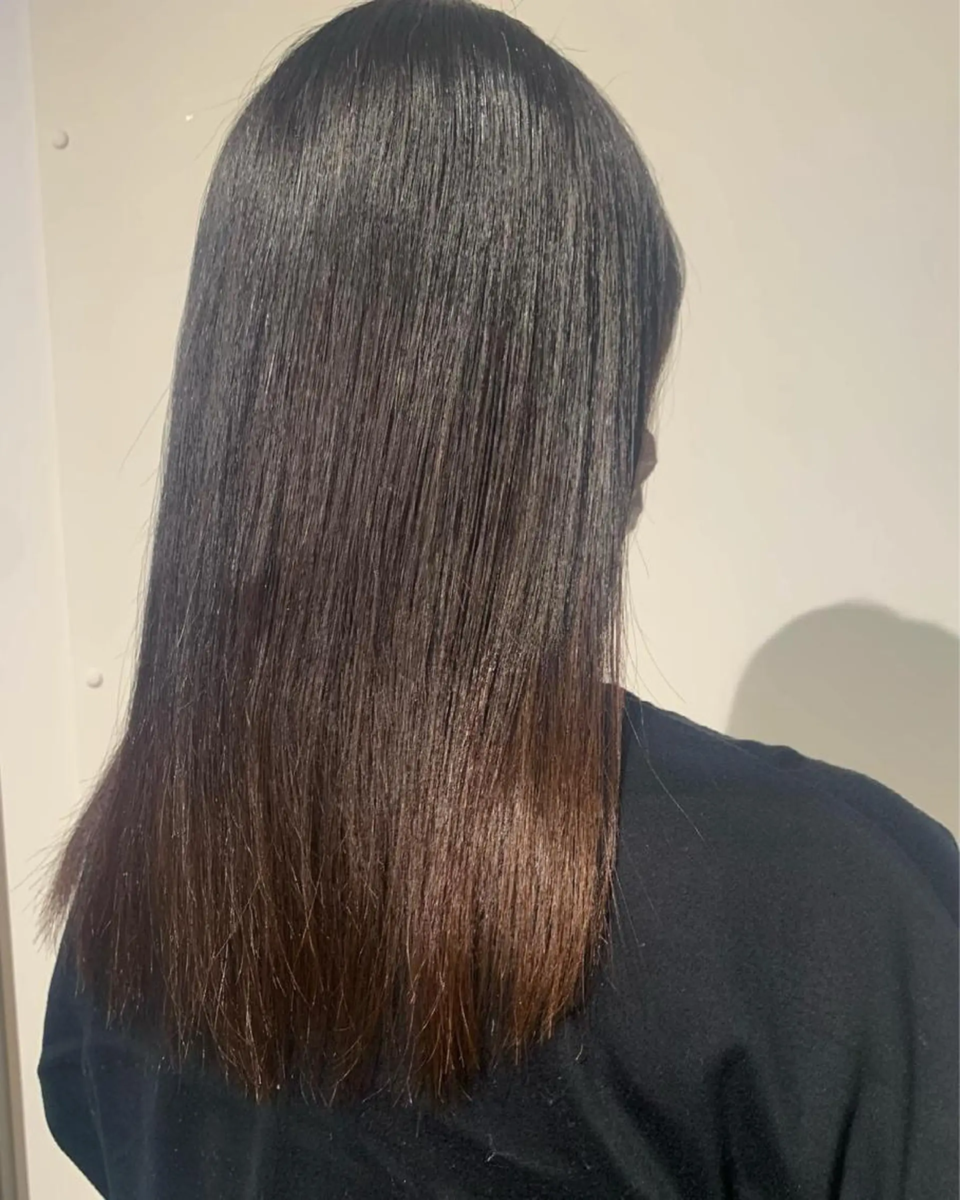 セミロング 縮毛矯正 山内 愛可のヘアスタイル