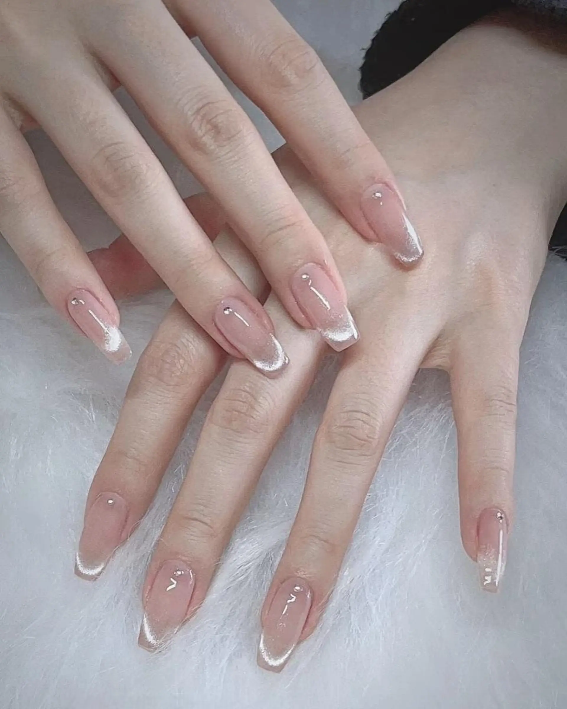 ネイル フレンチネイル 韓国ネイル マグネットネイル ミラーネイル 持ち込み ハンドネイル kotoネイル 大宮店のネイルデザイン