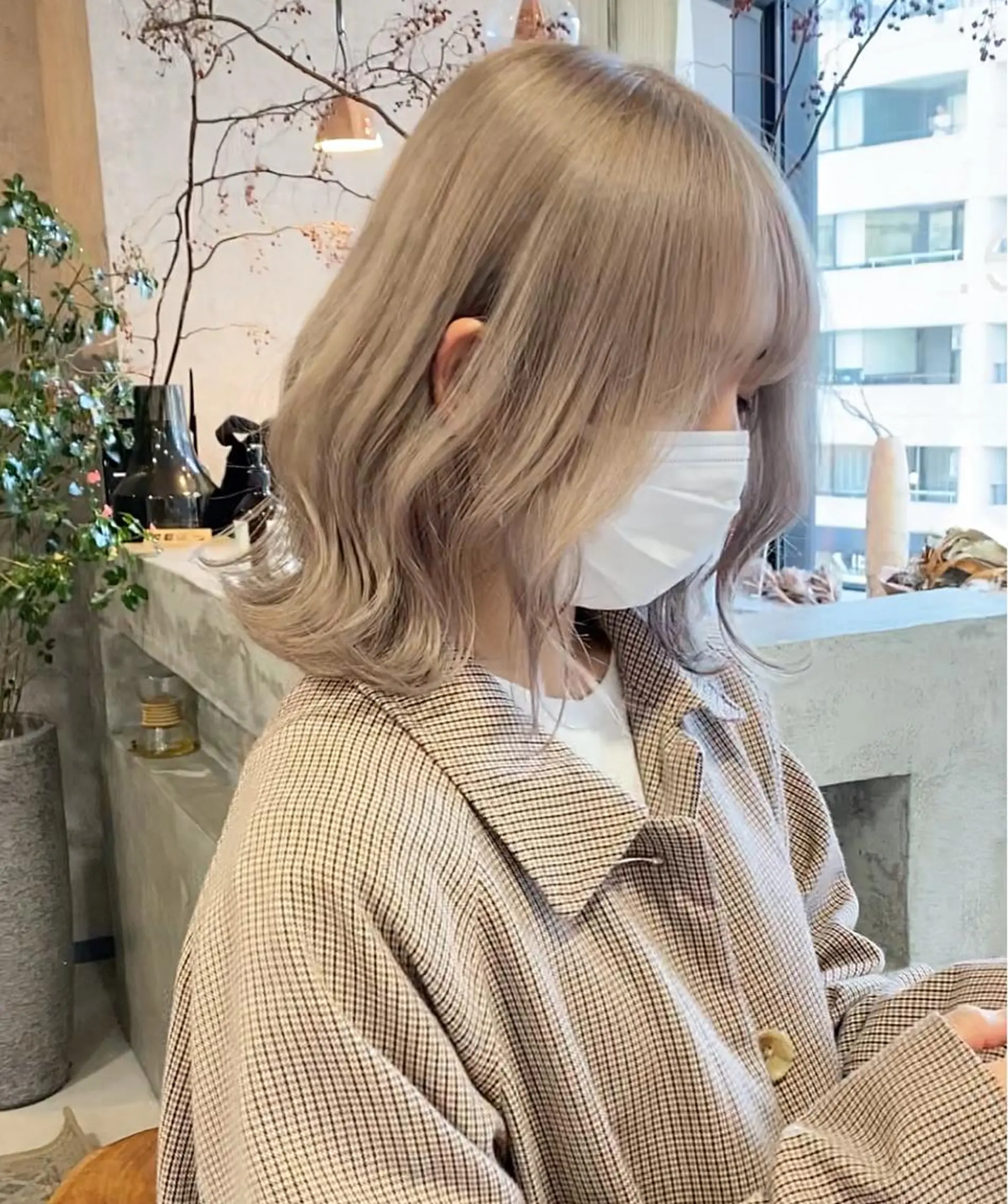 ミディアム カラー ベージュカラー ミルクティーベージュ ヘアカラー トリートメント 髙橋 玲渚のヘアスタイル