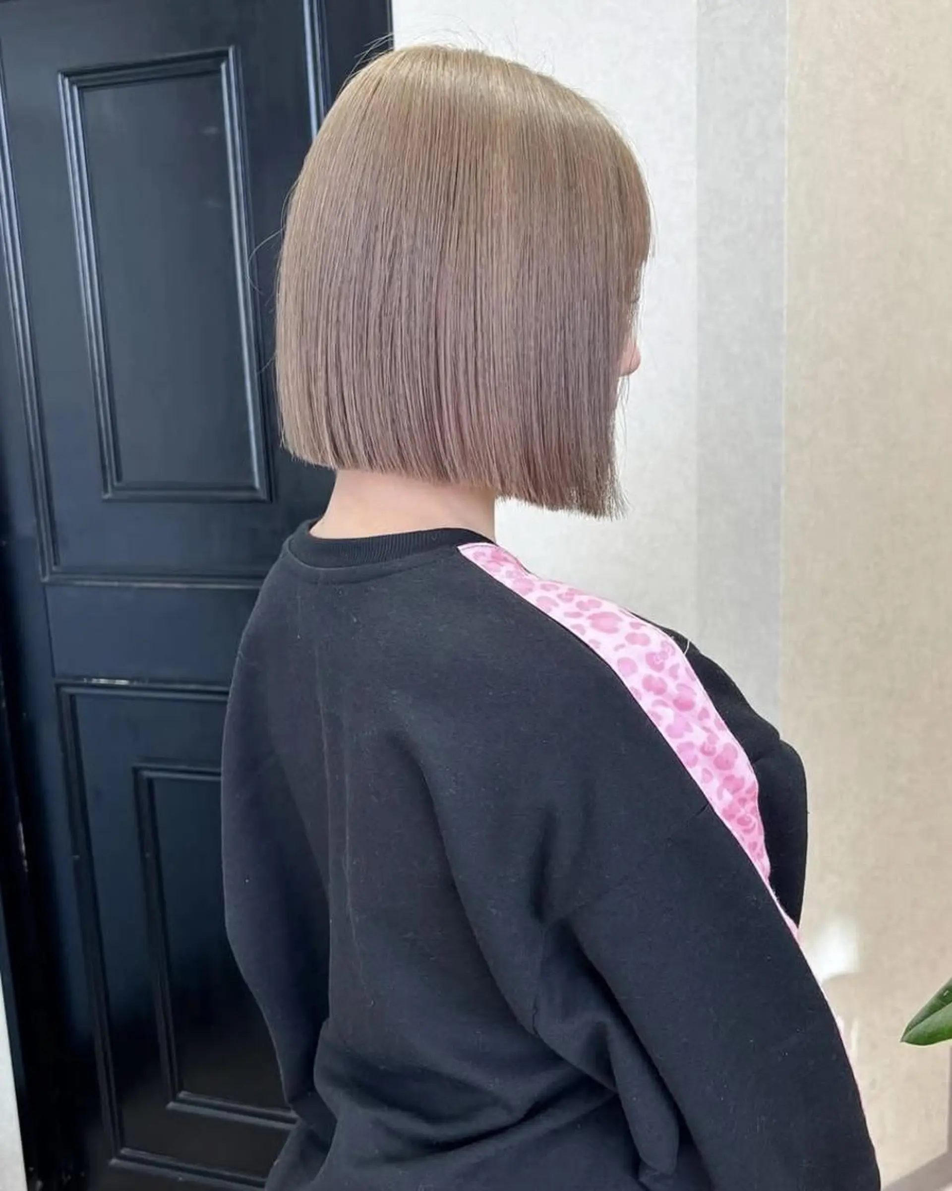 ショート カット ヘアカラー 藤井 貴美子のヘアスタイル