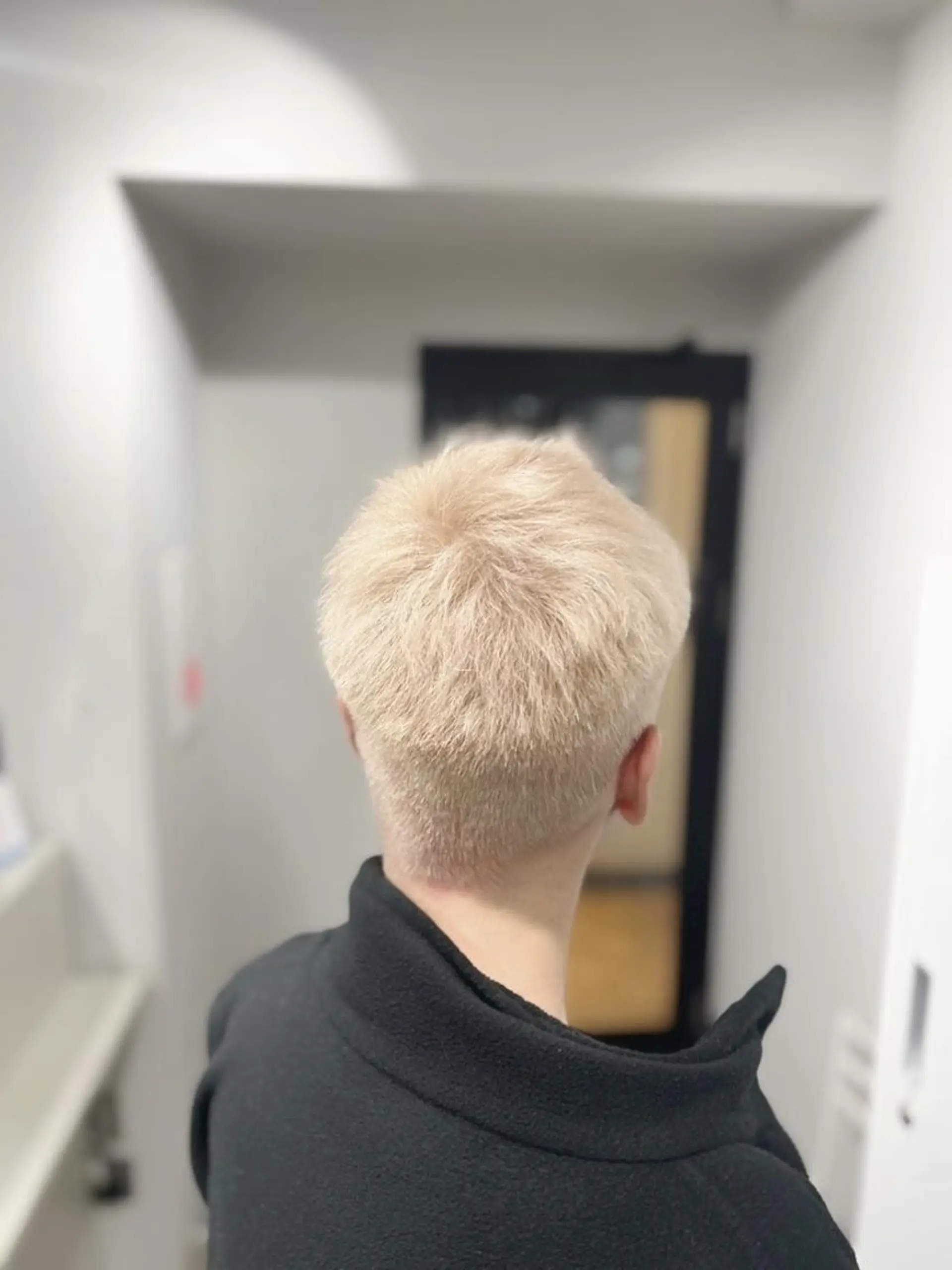 メンズ ショート メンズブリーチ カット ヘアカラー ✨【公式】 juhl.横浜✨のヘアスタイル