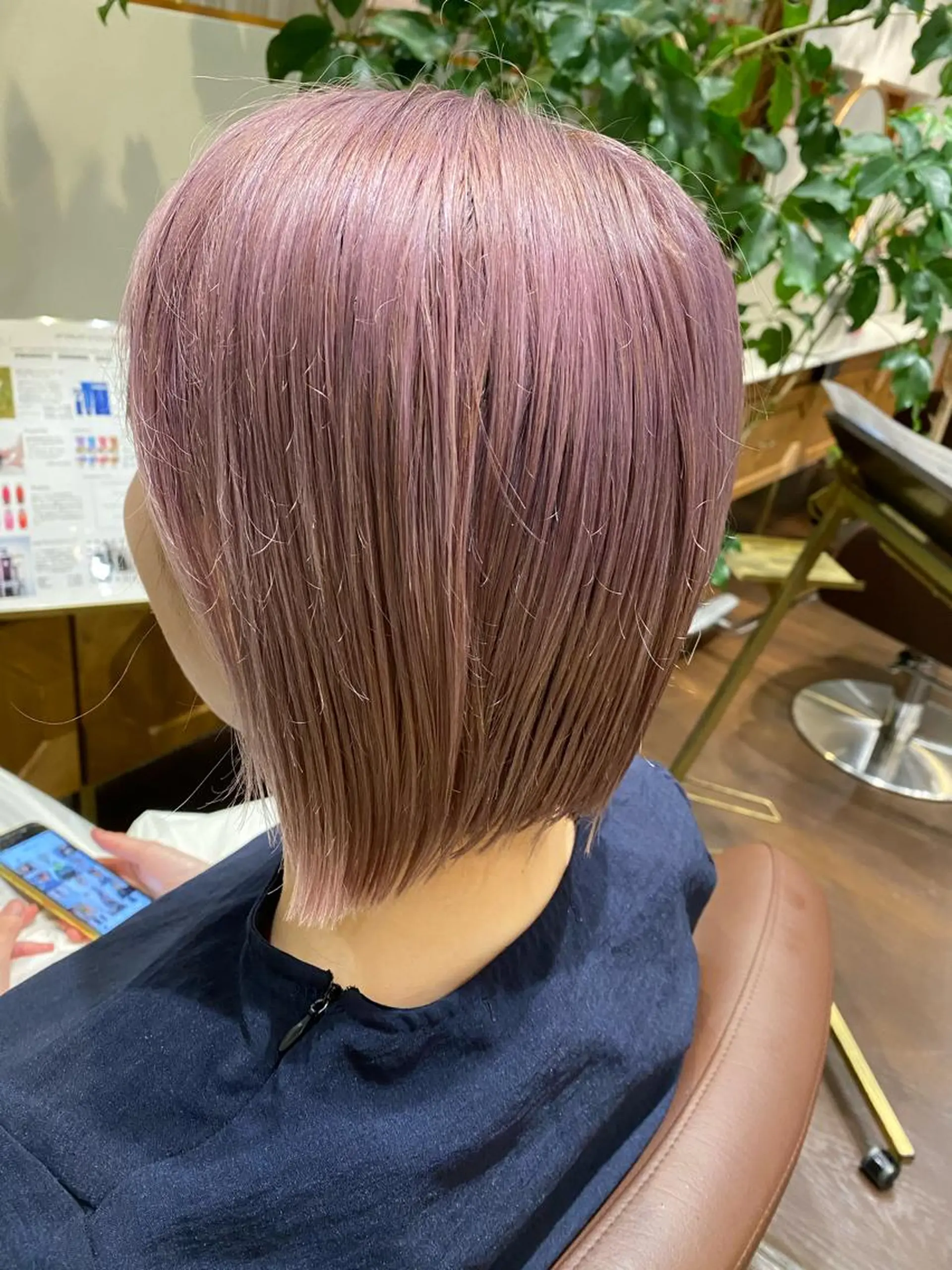 ショート カラー ラベンダーカラー DEE okazakiのヘアスタイル