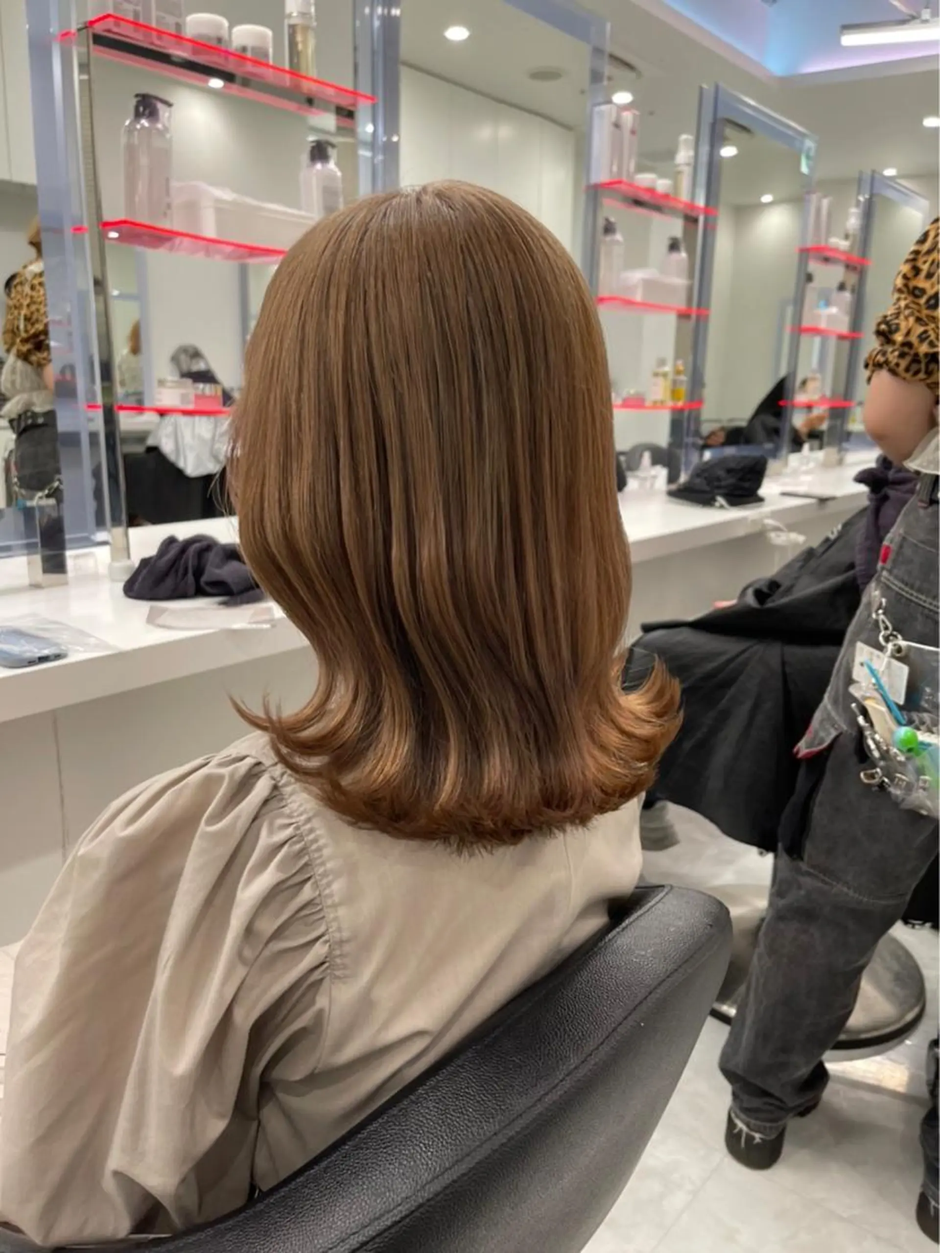 ミディアム トレンドモテカラー 🩷色落ちまで可愛くのヘアスタイル