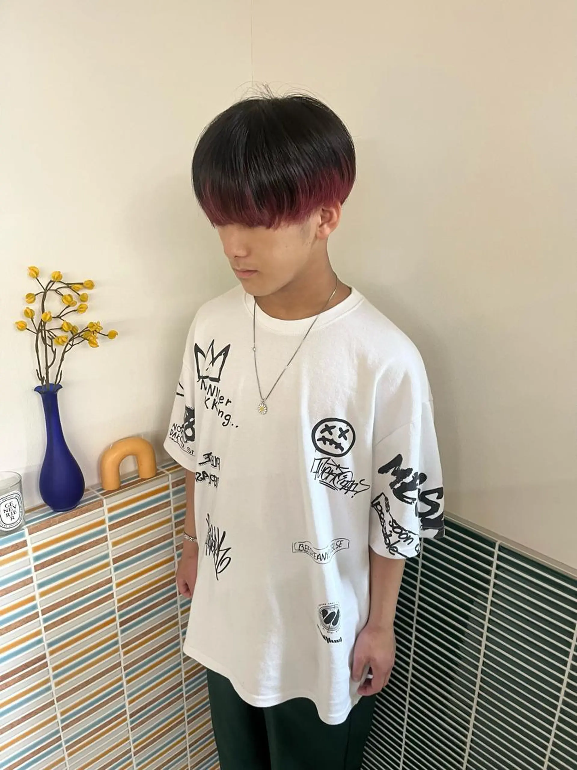 ショート カラー メンズ メンズブリーチ ブリーチ ボルドーカラー ヘアカラー トリートメント 🩷ハイトーン透明感 レイヤー🩷ユリカのヘアスタイル