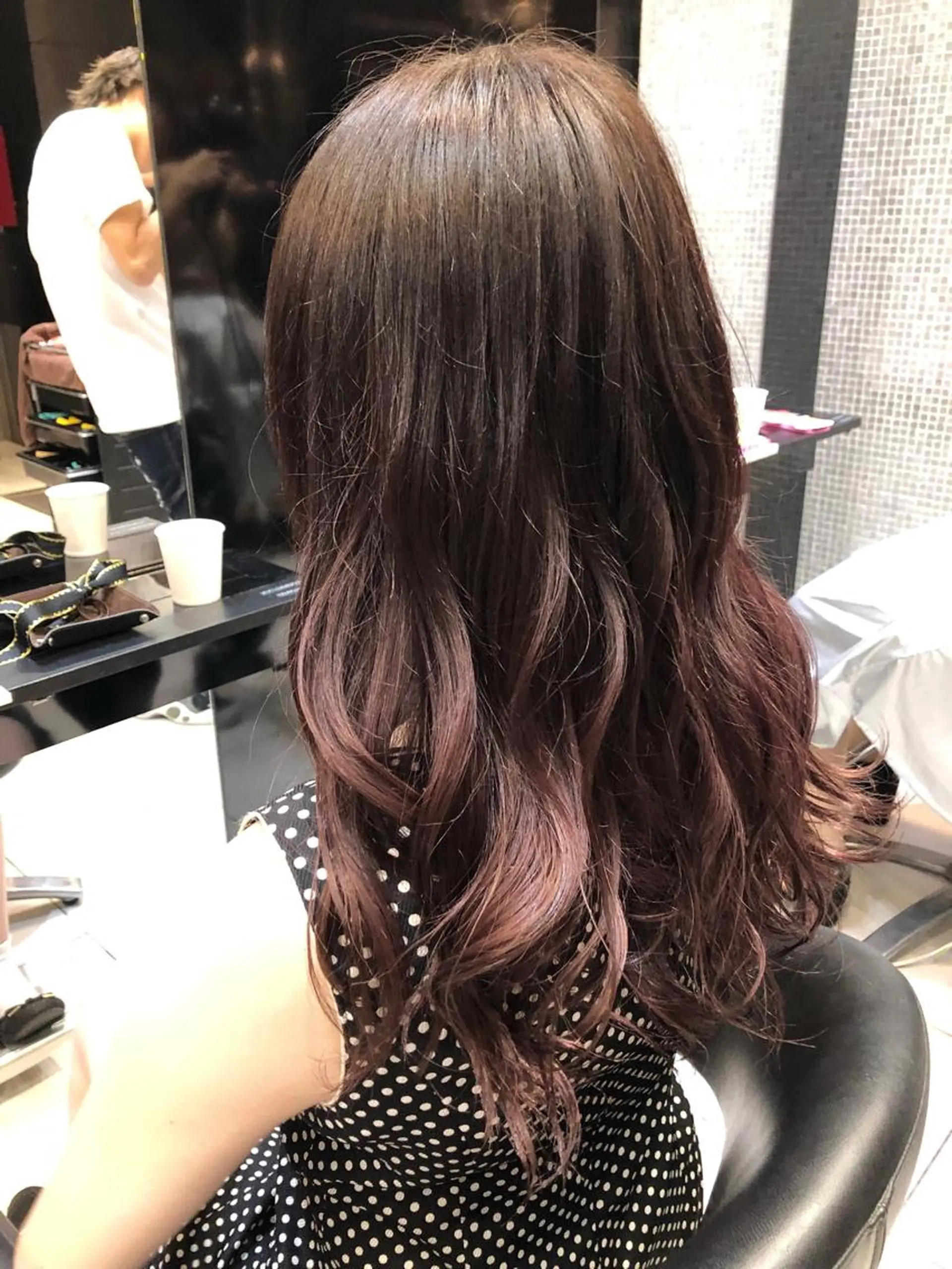 ロング カラー レッドカラー 女性リピ90%🍨 🩷佐藤みずきのヘアスタイル