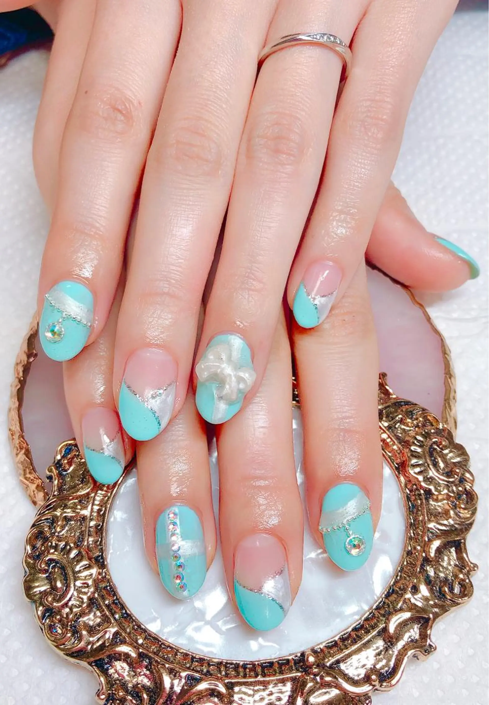 ネイル アートネイル ハンドネイル CROWN プライベートサロンのネイルデザイン