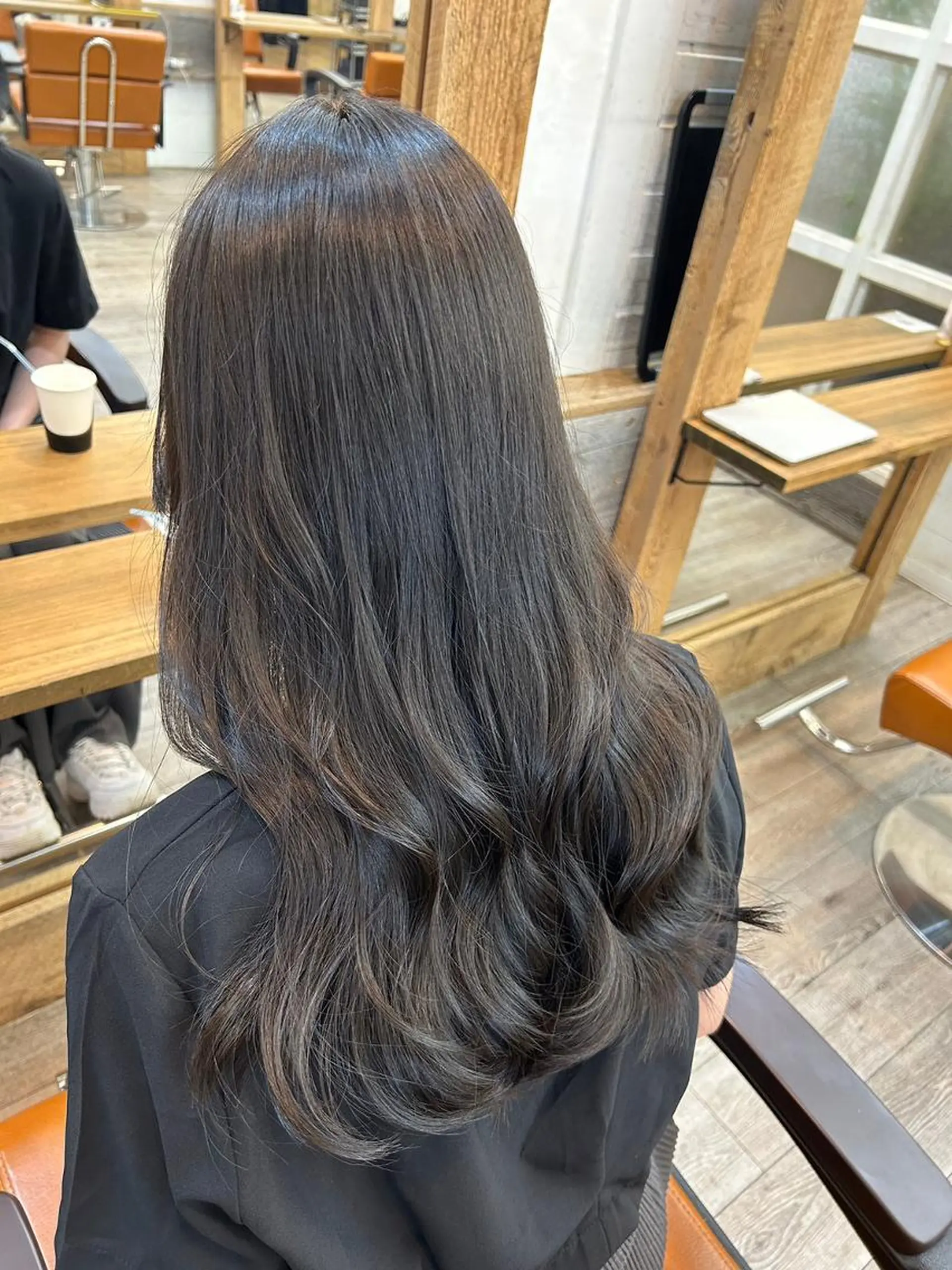 ミディアム カラー パーマ ヘアアレンジ ミディアムパーマ バレイヤージュ ブリーチ ケアブリーチ ダブルカラー 癒しの半個室サロン 🌿ROW町田のヘアスタイル