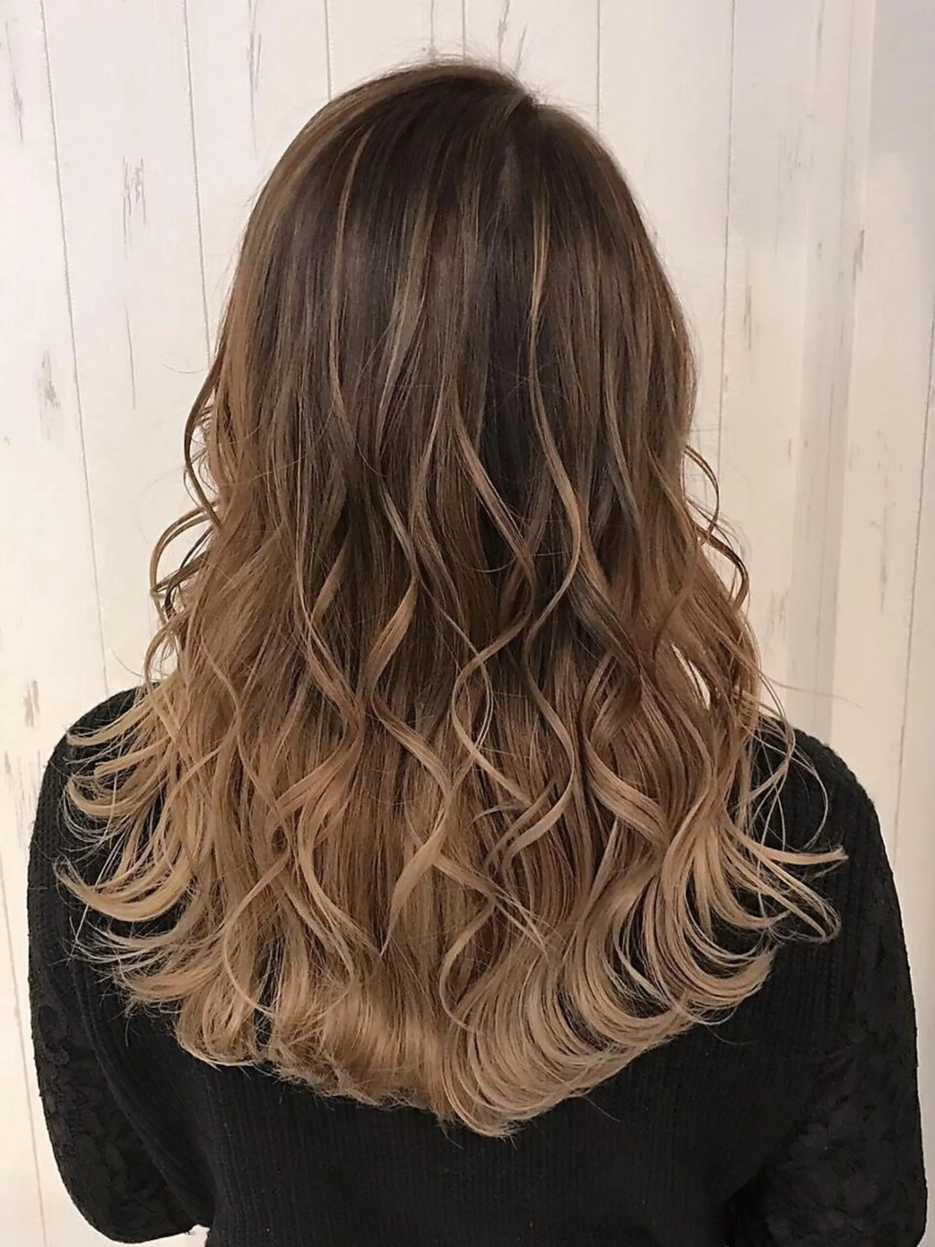 ロング カラー ヘアアレンジ Device ディバイスのヘアスタイル