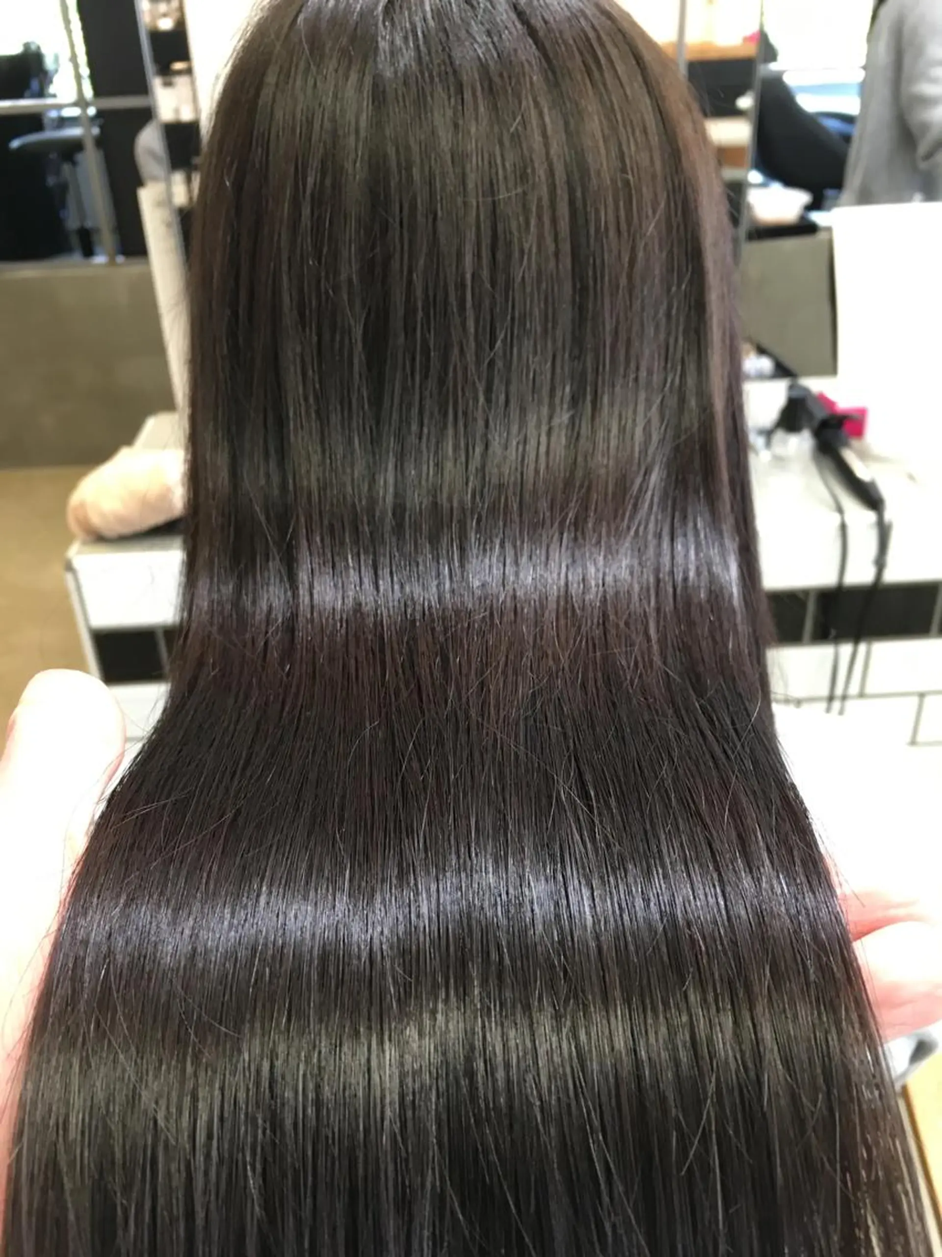 ロング カラー メンズ眉毛ITSUK Iメンズ専門　新宿の眉毛・アイブロウイメージ