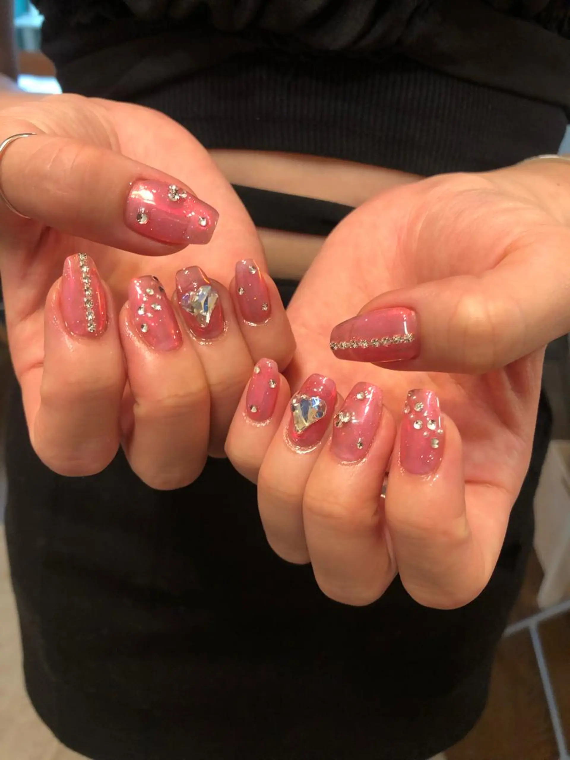 ネイル ハンドネイル フットネイル ハンドケア Nes.Nail所属・Miyagi Asamiのネイルデザイン