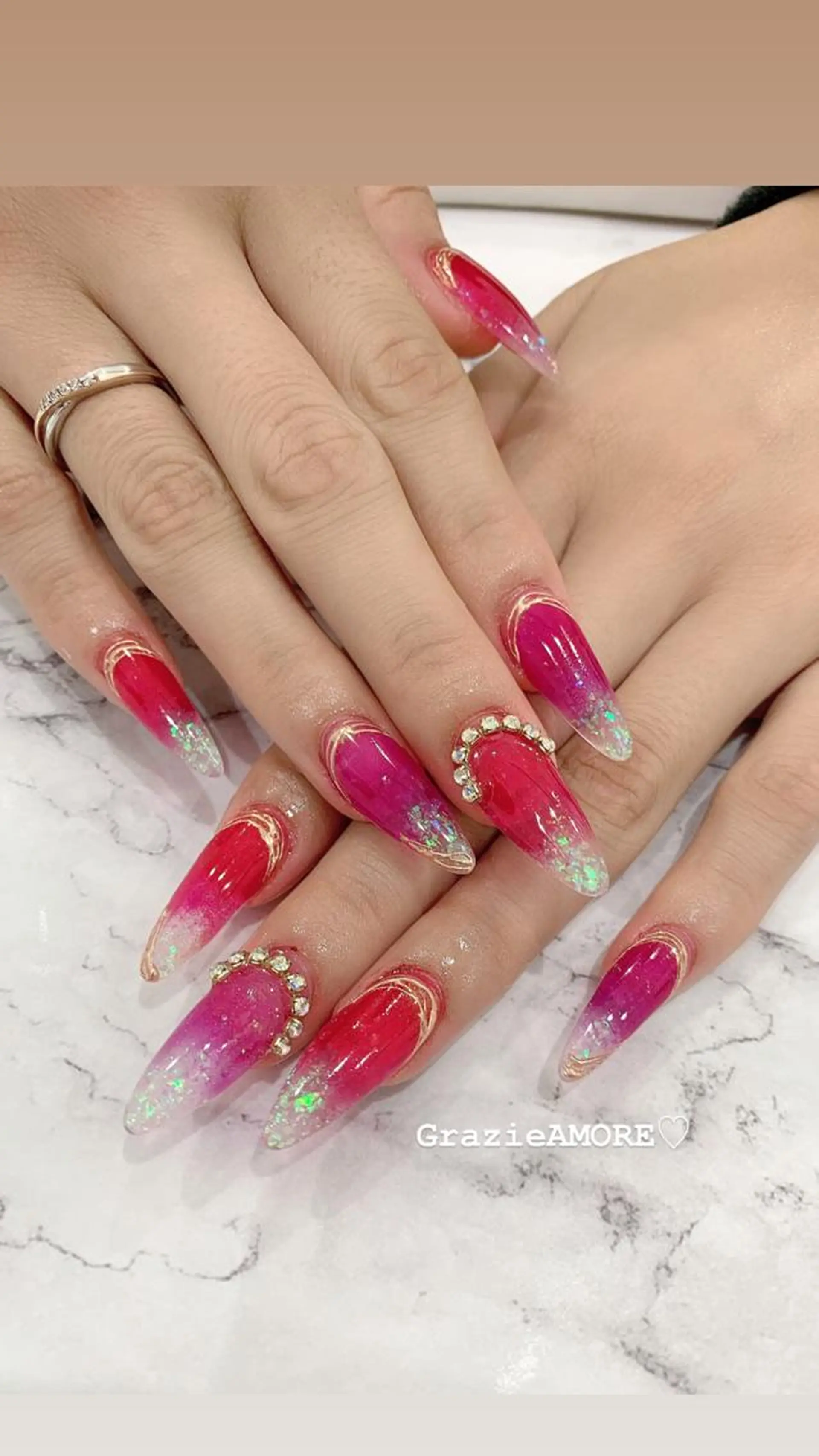 ネイル ハンドネイル Grazie AMOREのネイルデザイン
