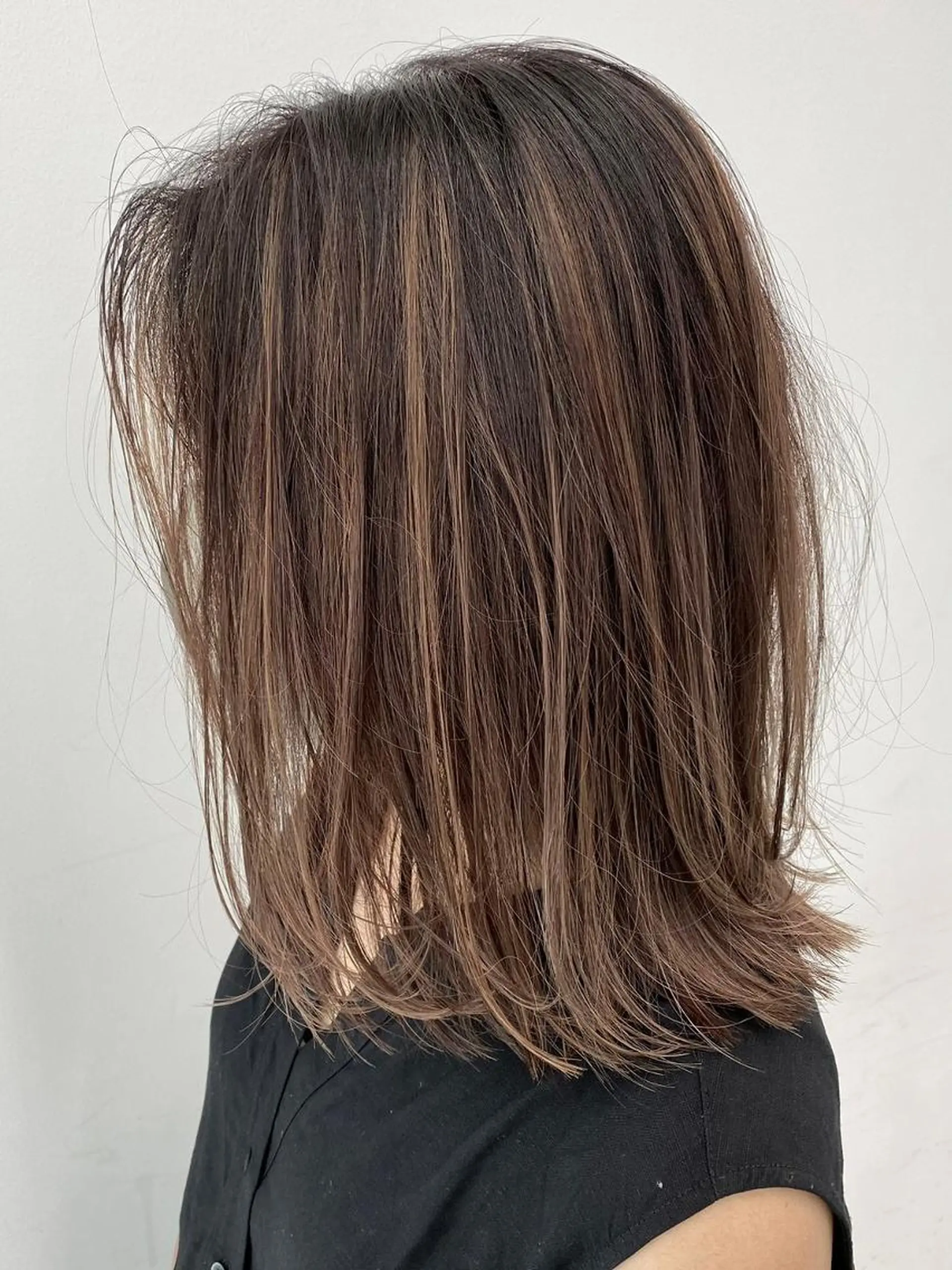 セミロング ウルフカット 公式 Ease by amble luxeのヘアスタイル