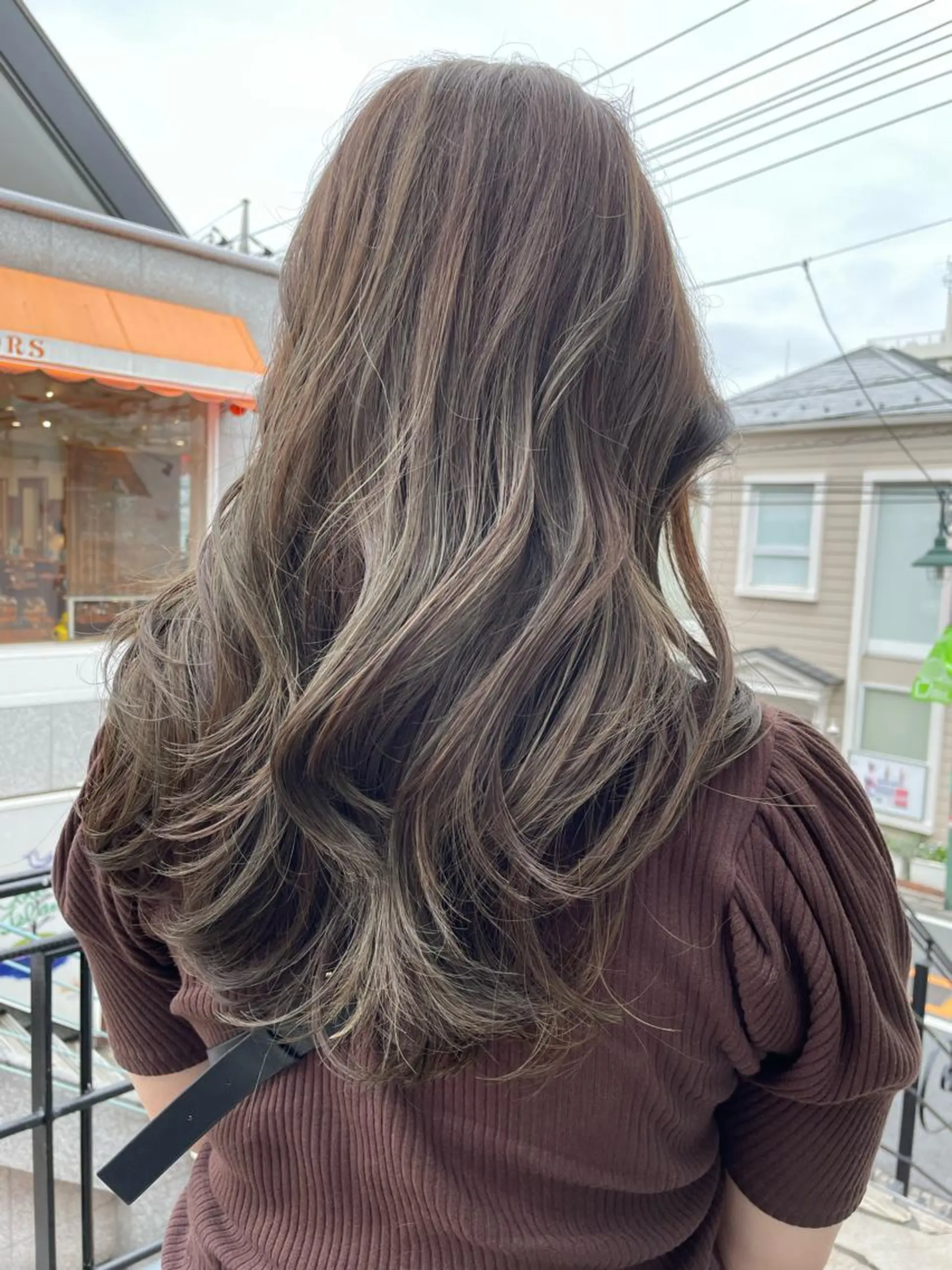 ロング カラー カット ヘアカラー トリートメント 平 ちひろのヘアスタイル