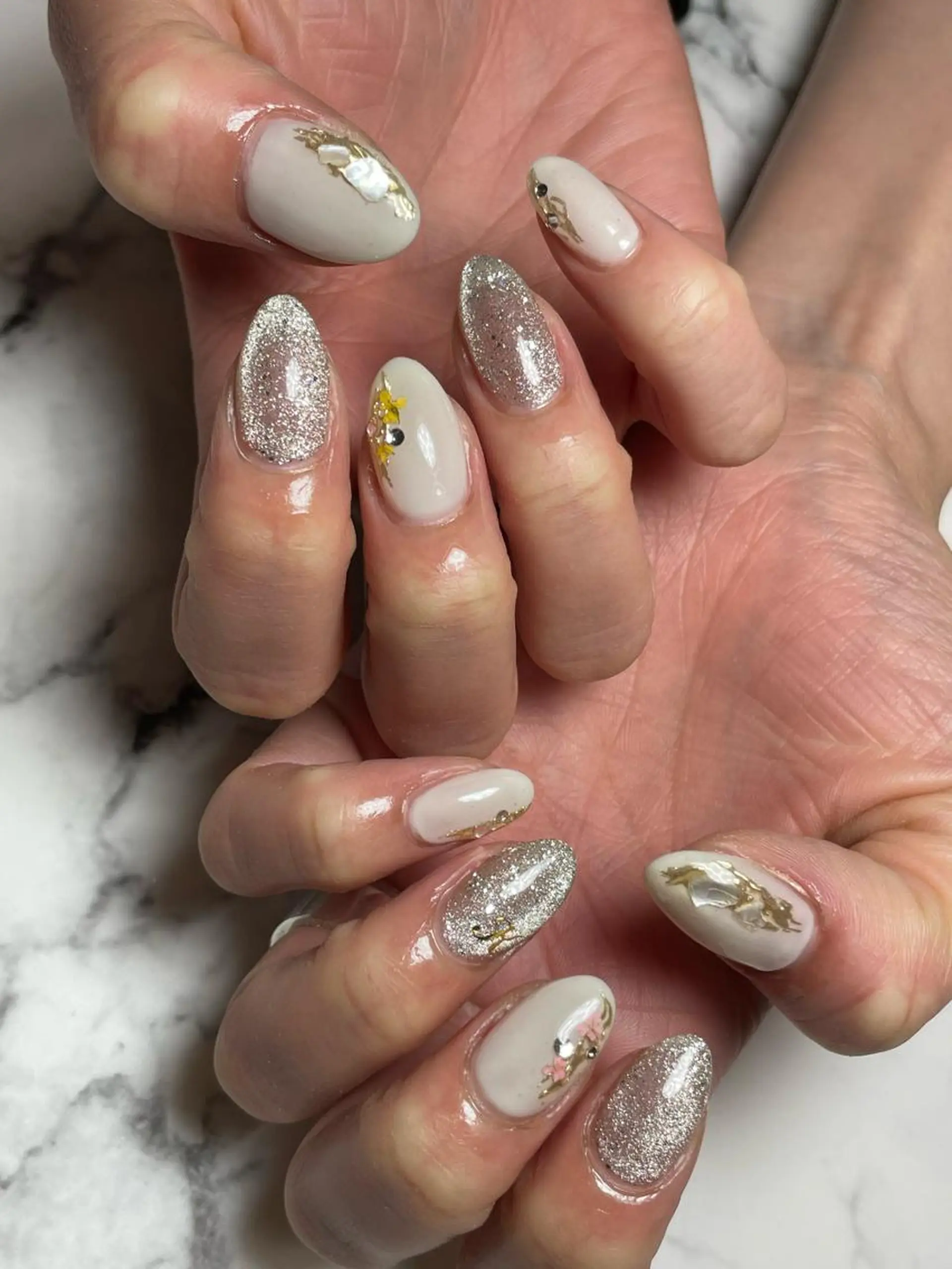 ネイル マグネットネイル private salon NIKOのネイルデザイン