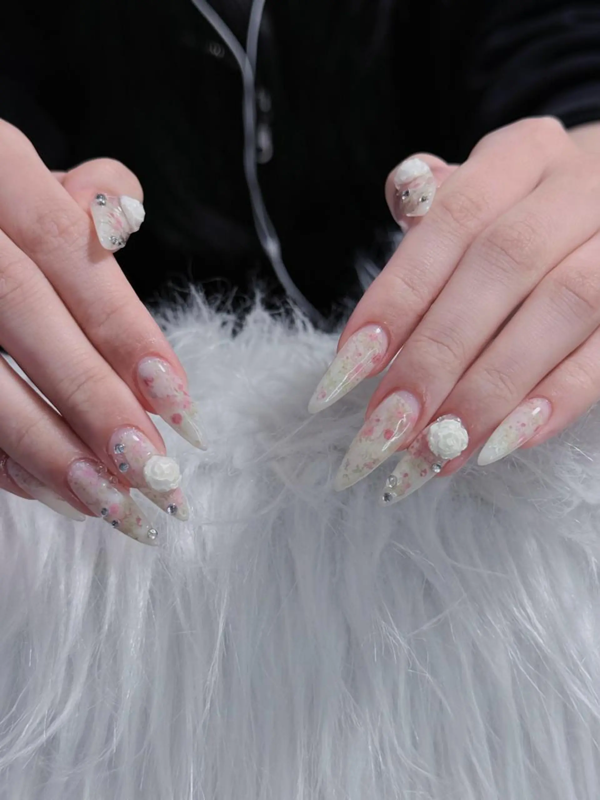 ネイル 長さ出し グラデーション 卒業式 キラキラネイル マグネットネイル ハンドネイル アンアンBelle Nail Salonのネイルデザイン