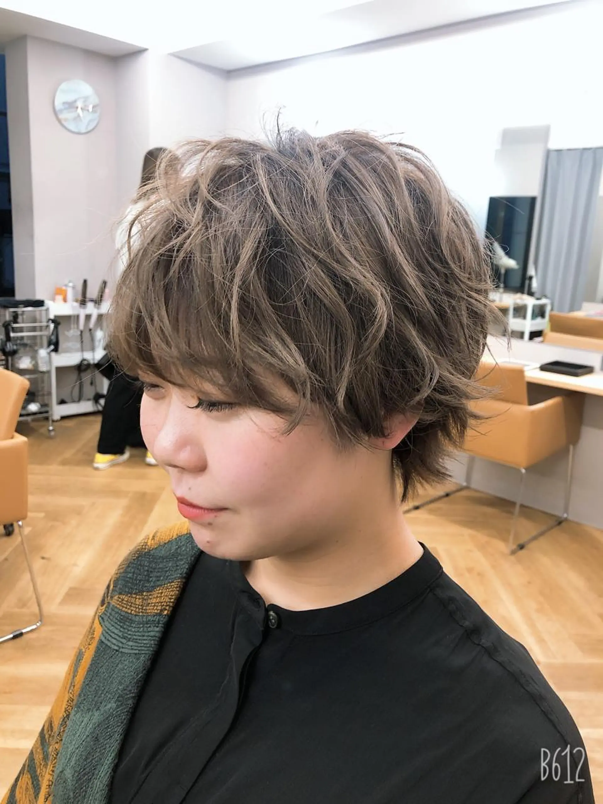 ショート ヘアカラー トリートメント 関 京磨のヘアスタイル