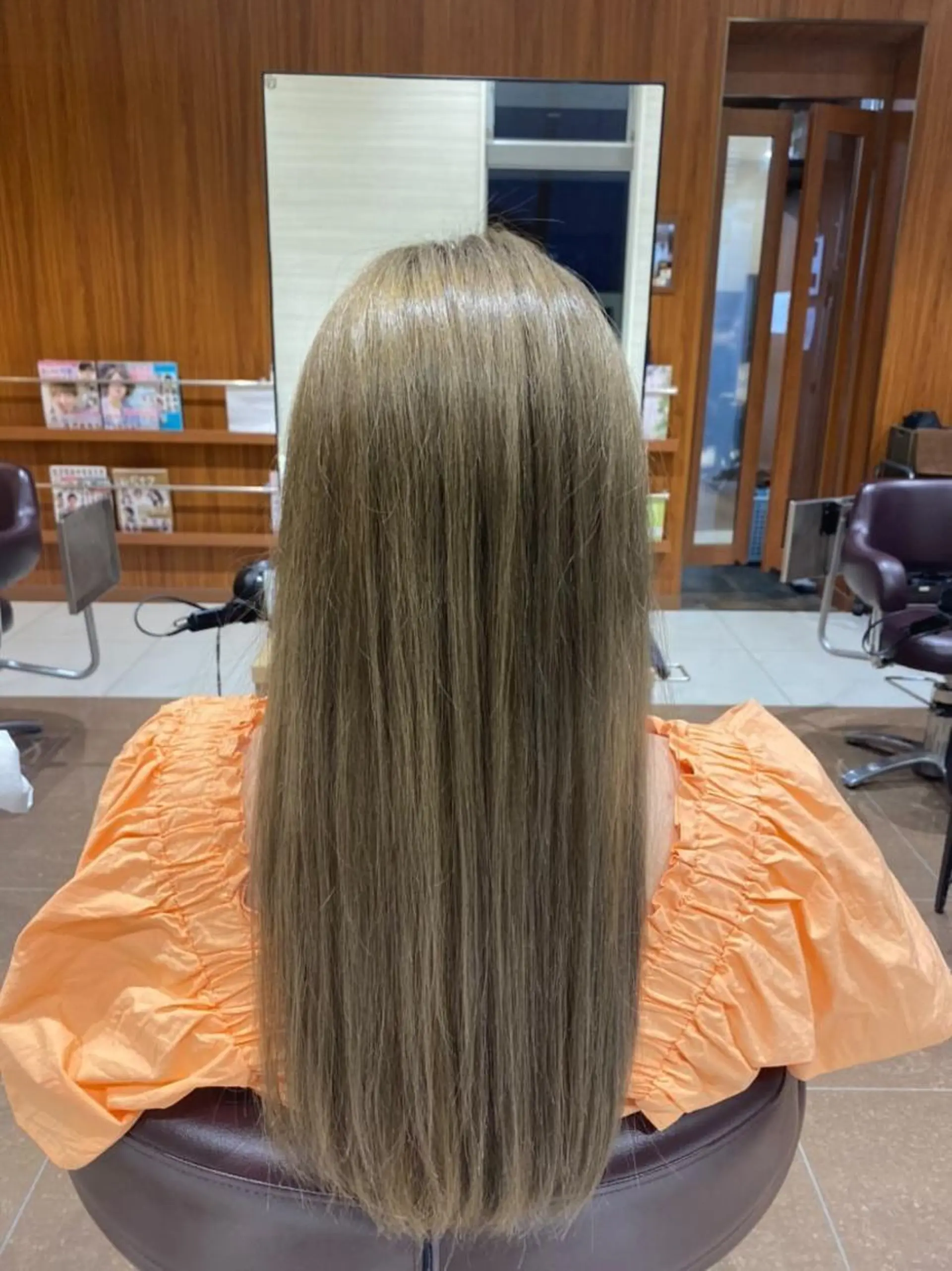 ロング カラー ベージュカラー 松本 唯のヘアスタイル