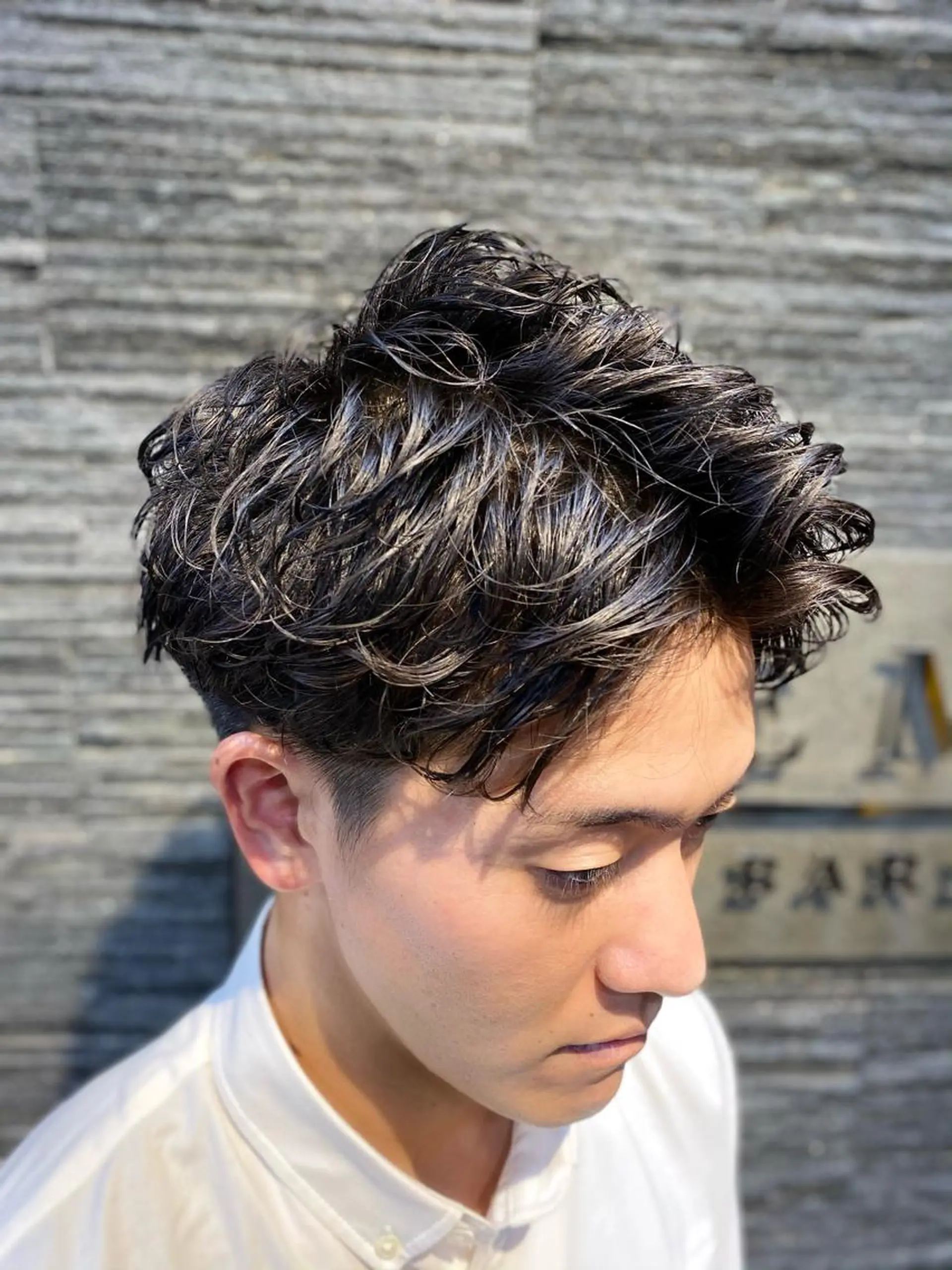 ショート パーマ メンズ 山田 哲平のヘアスタイル