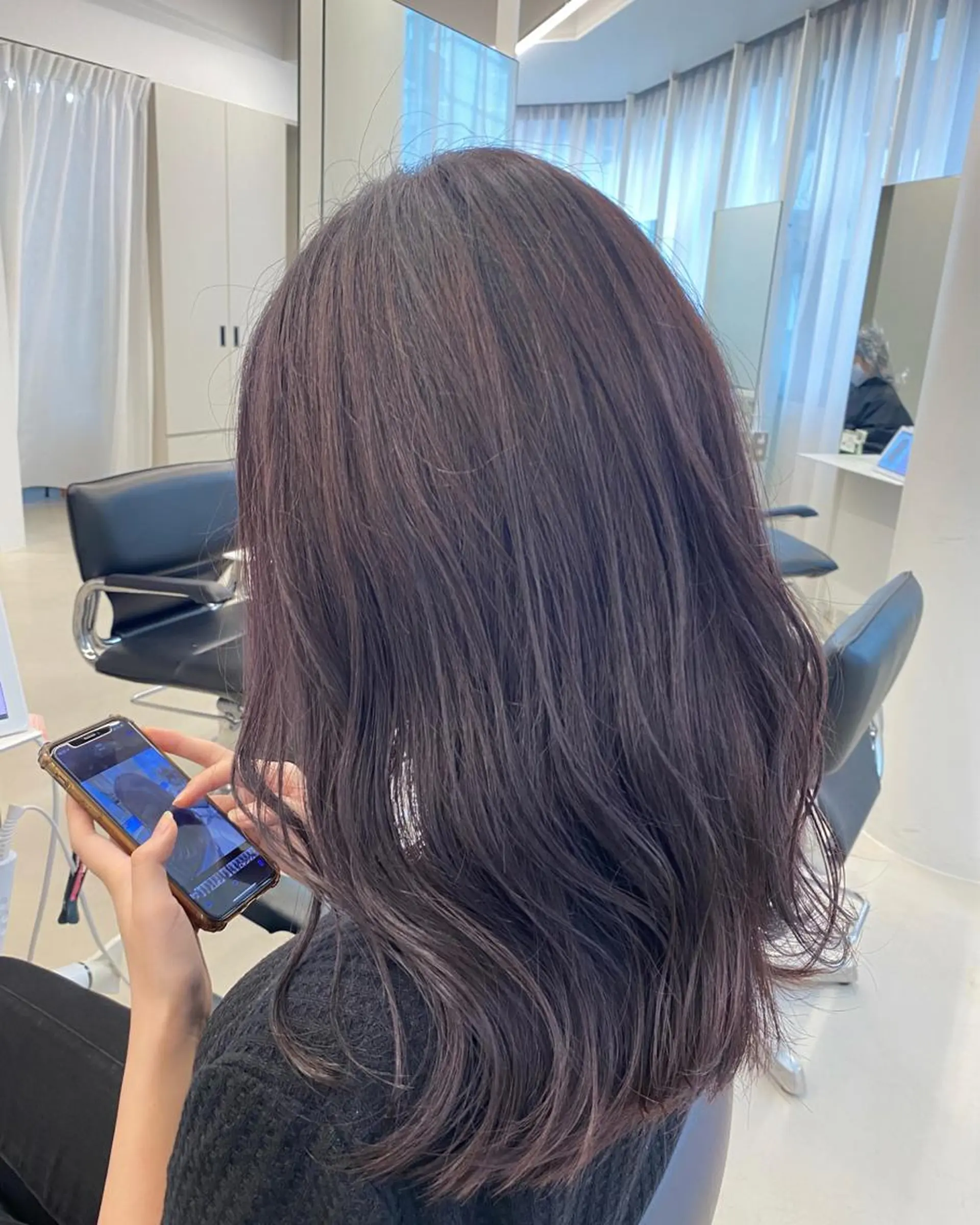 ミディアム カラー ヘアアレンジ アッシュ 透明感カラー ラベンダーカラー ラベンダーアッシュ カット ヘアカラー トリートメント Eleanor池袋東口2nd所属・池袋/韓国レイヤー 💗🐇amiのヘアスタイル