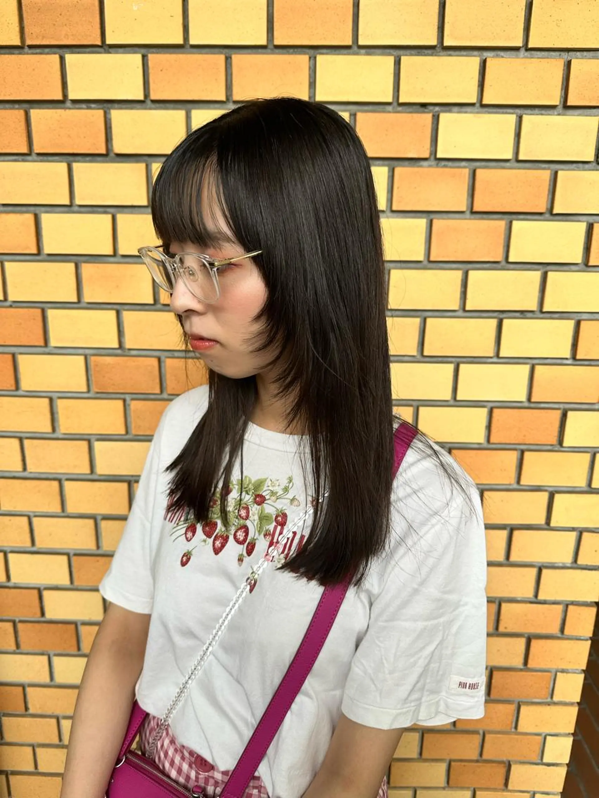 ミディアム カラー 顔まわりレイヤー 顔周りカット レイヤーカット カット ヘアカラー ハマベ イクト FLORENのヘアスタイル