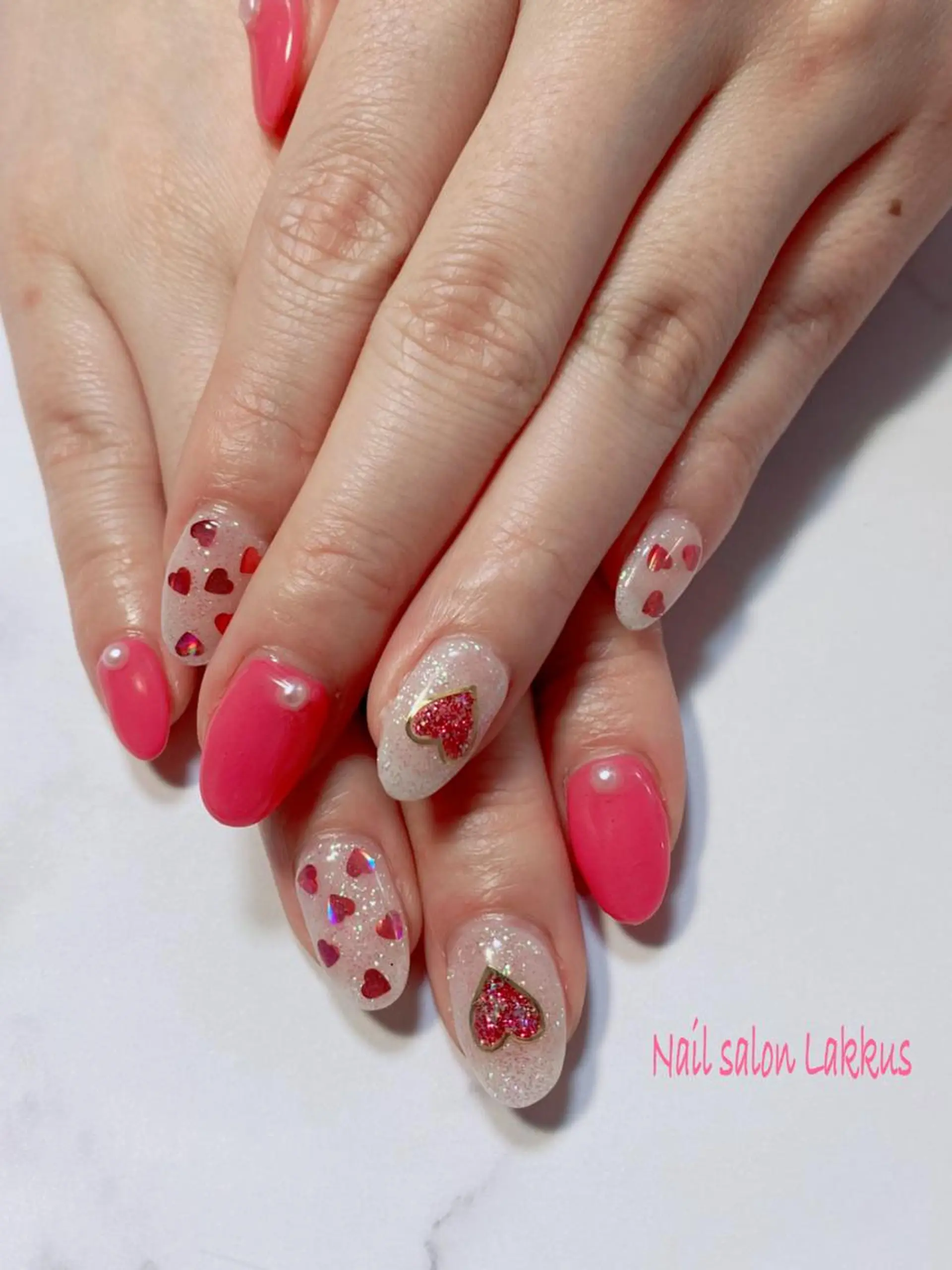 ネイル ハート バレンタイン Lakkus T－CHIのネイルデザイン