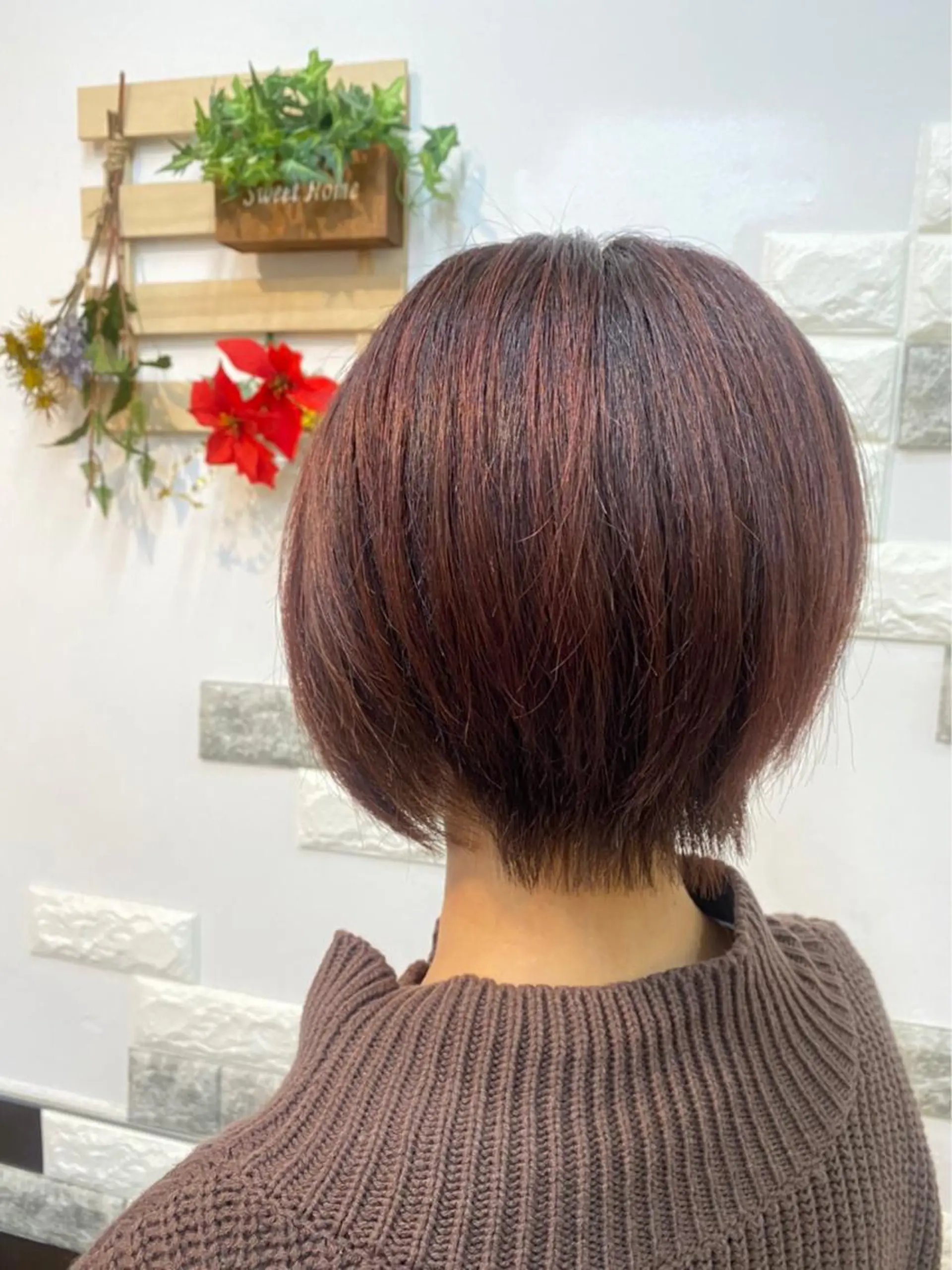 ショート カラー ハイライトカラー ハイライト ショートボブ✨️ 池田芽生のヘアスタイル