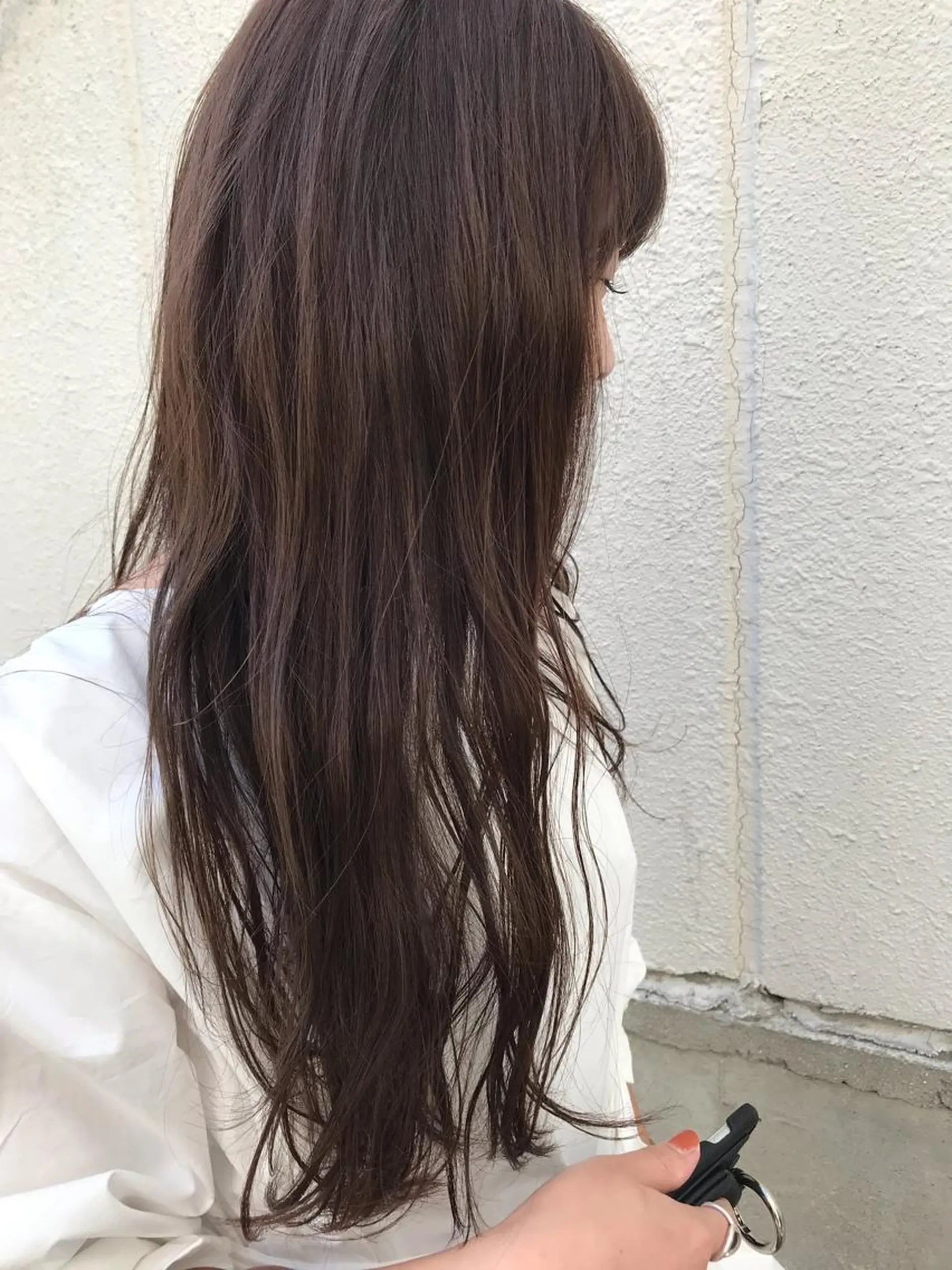 ロング アッシュ さの あやねのヘアスタイル