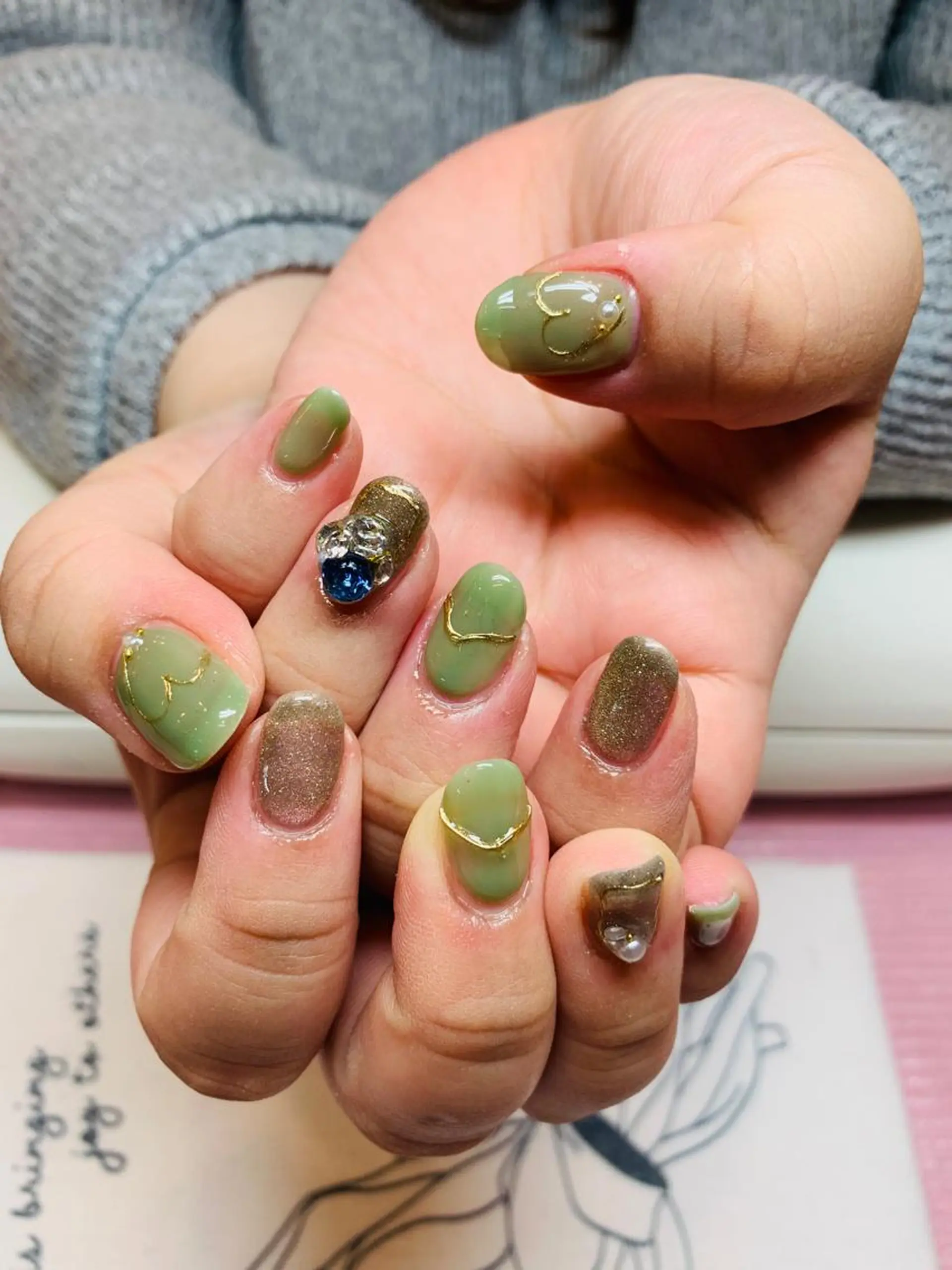 ネイル Ui_Amor (パラジェル)のネイルデザイン