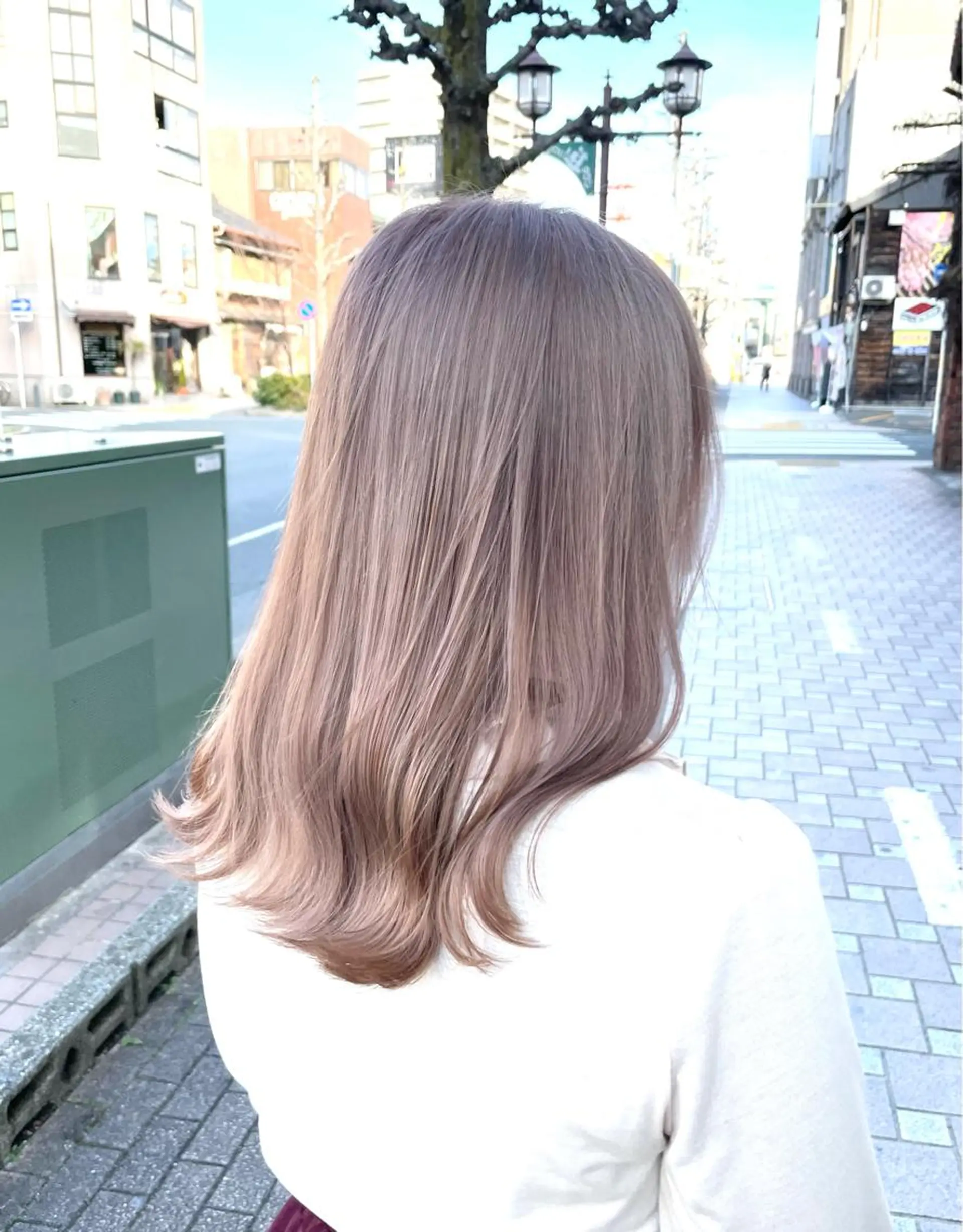 ミディアム waku 豊橋藤沢店所属・waku 豊橋藤沢店のヘアスタイル