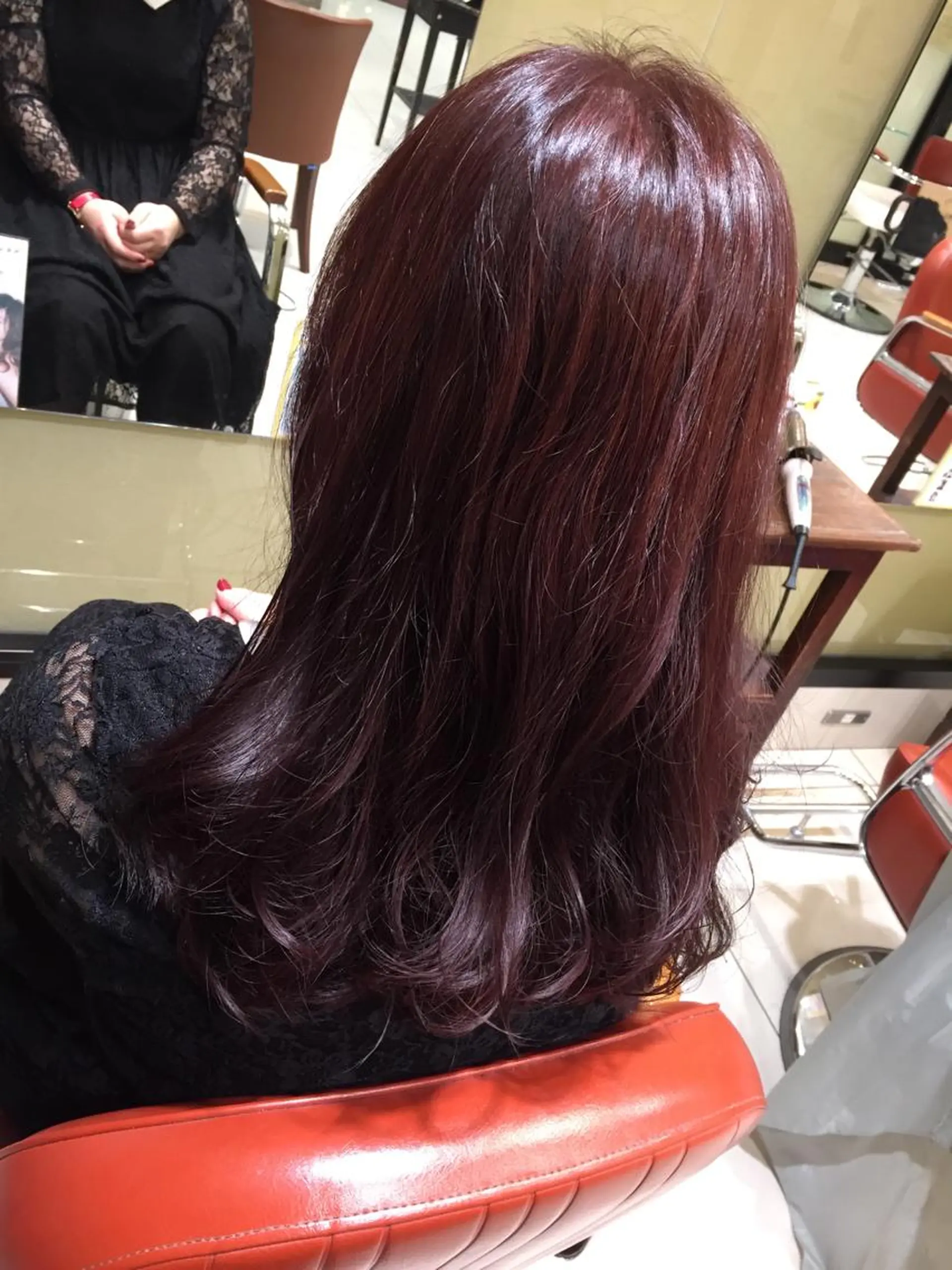 ロング カラー バイオレットカラー 宮下 愛璃紗のヘアスタイル