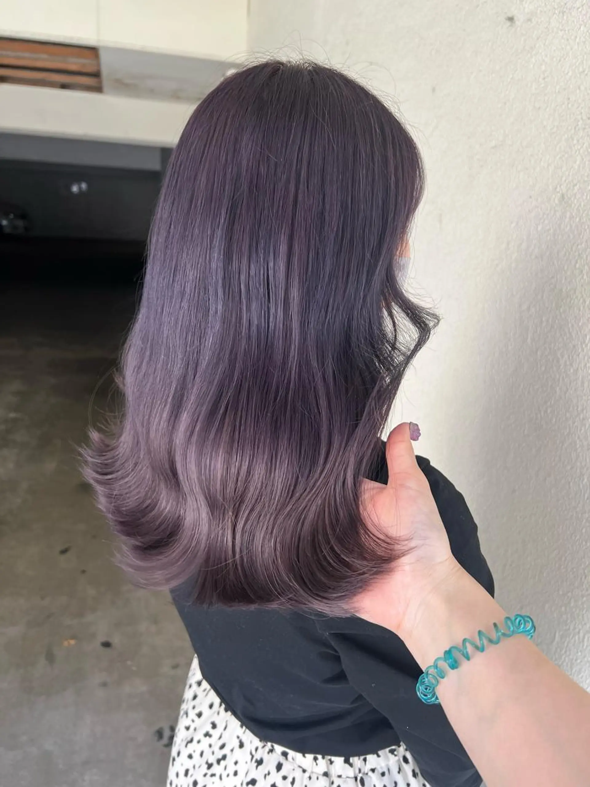 ロング ヘアアレンジ ヘアカラー ツガミ リナのヘアスタイル