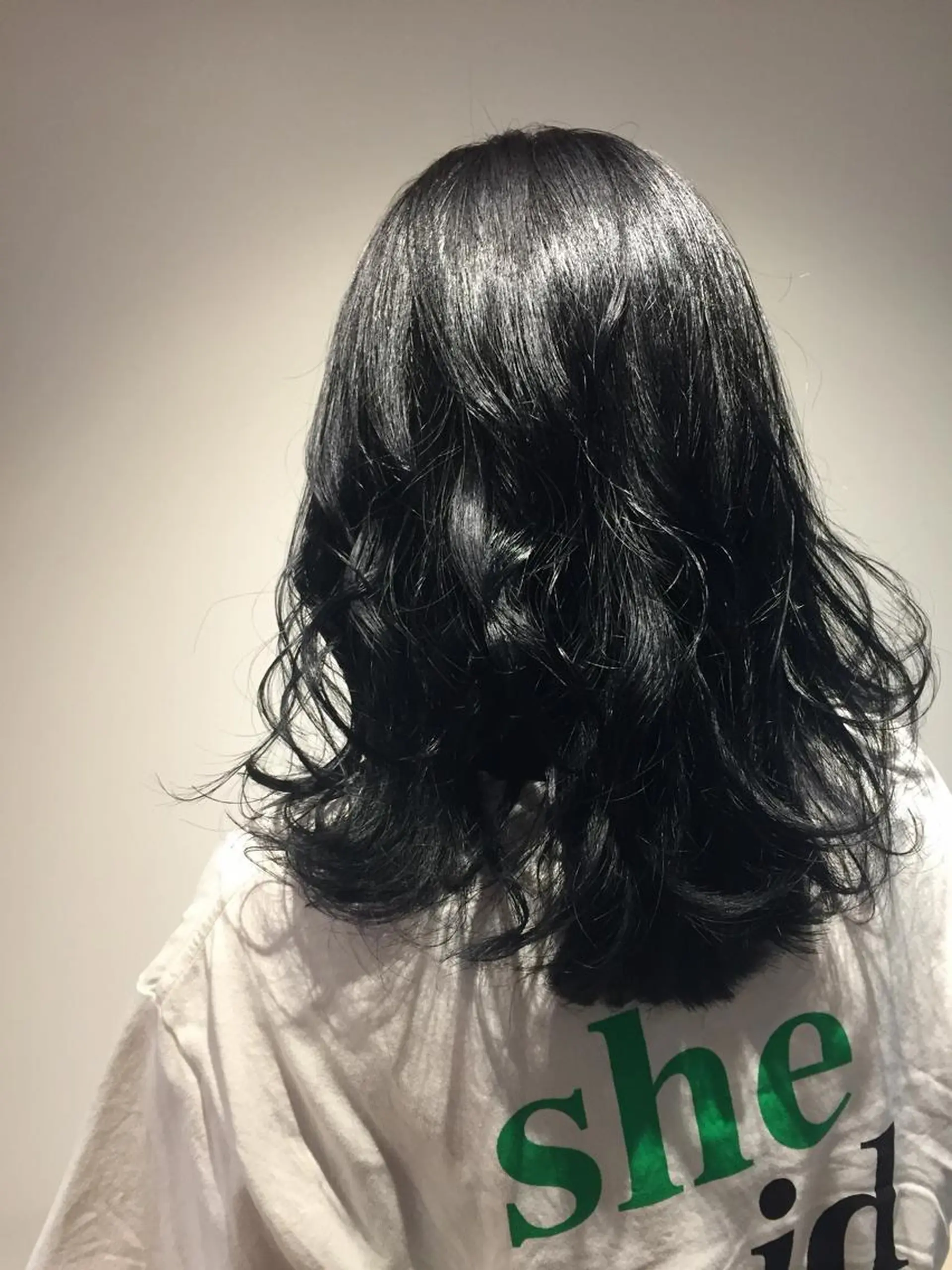 ミディアム アッシュ カット ヘアカラー トリートメント ヘッドスパ 所渉/韓国レイヤー /ウルフカットのヘアスタイル