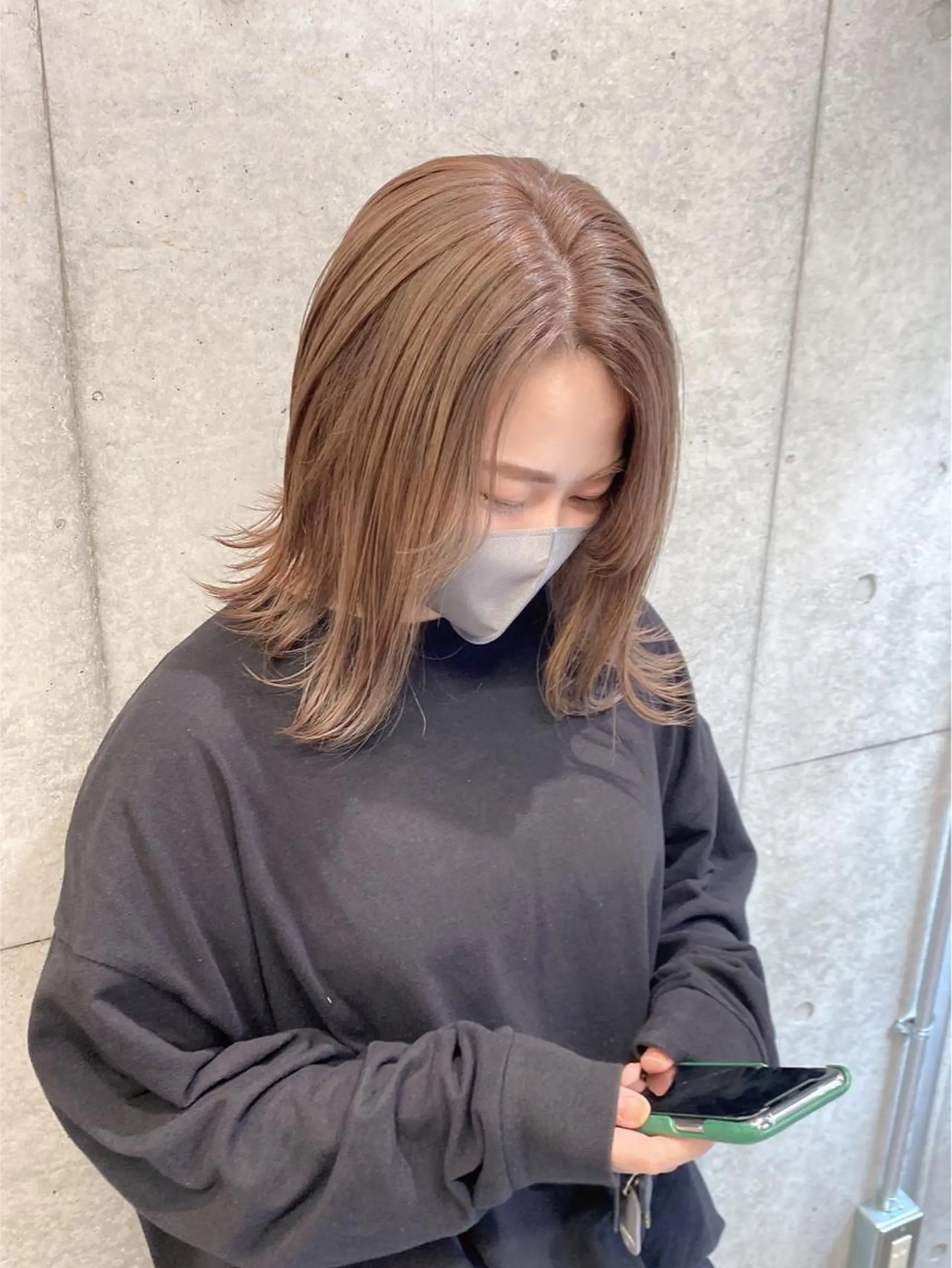 ショート カラー ベージュカラー ミルクティーベージュ kaho🧸 / 大人styleのヘアスタイル