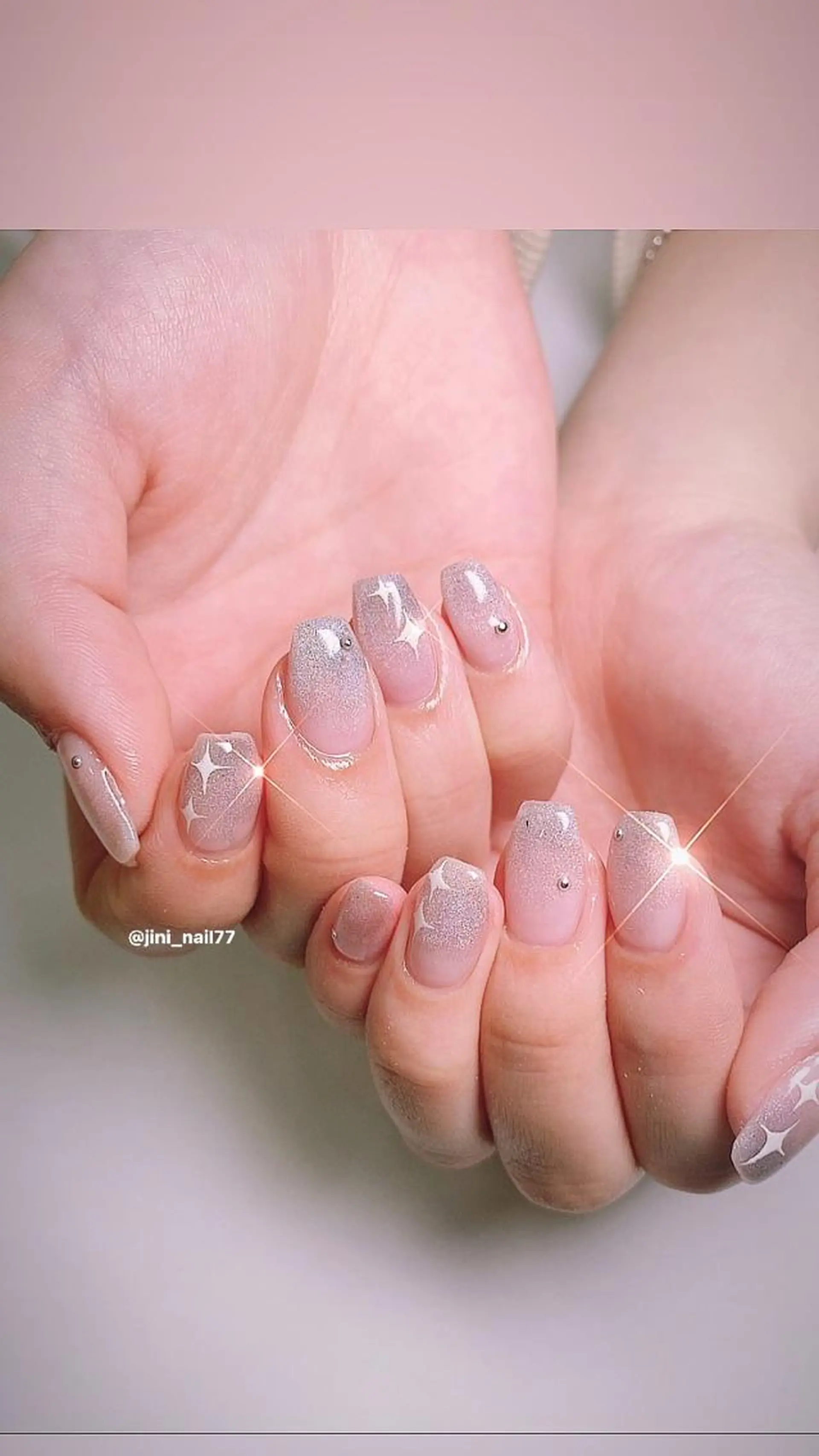ネイル JINI NAIL所属・ジニ ネイルのネイルデザイン