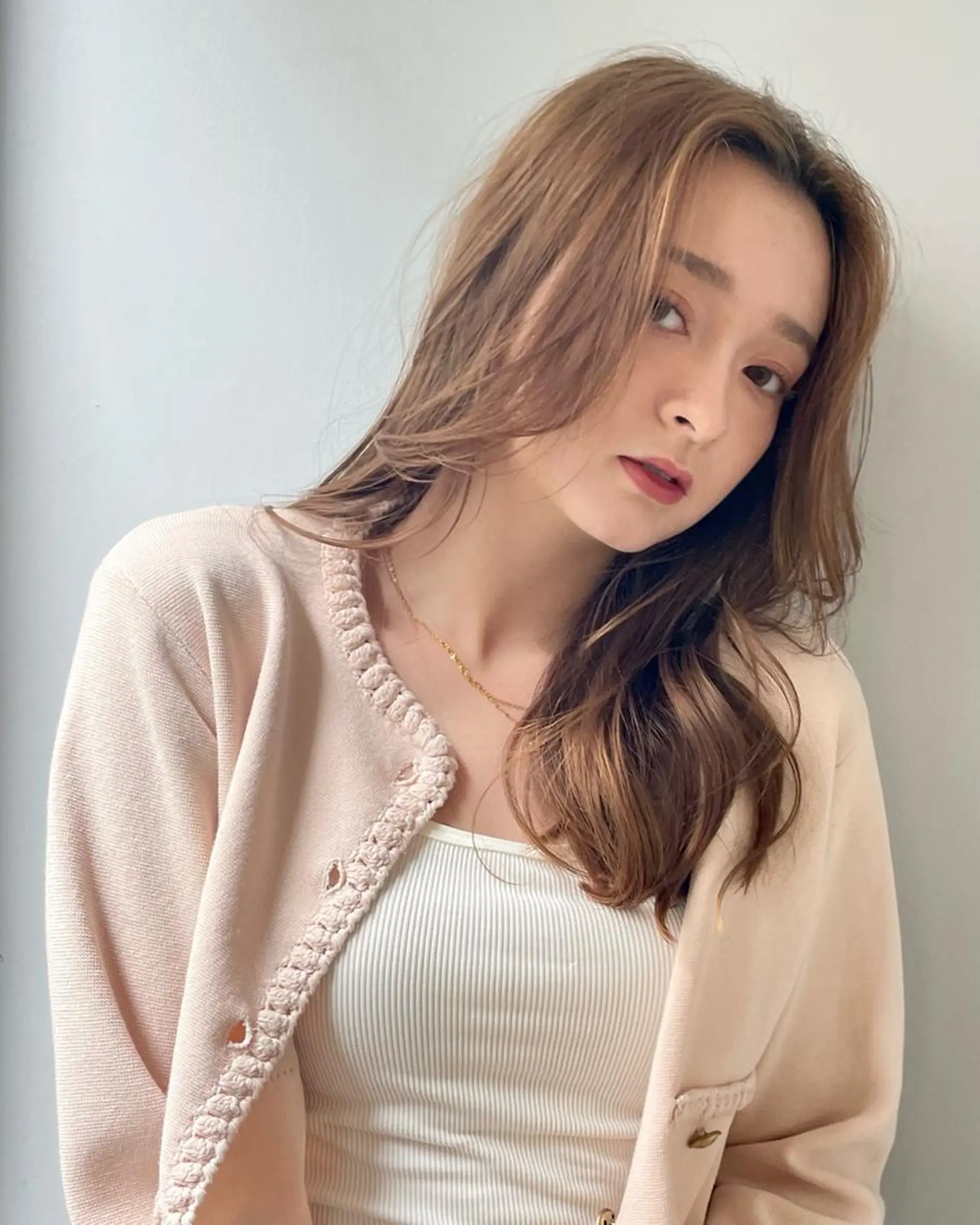 セミロング カラー くびれヘア エギョモリ 顔まわりレイヤー 顔周りカット ヨシンモリ カット トリートメント 横浜/レイヤーカット /韓国ヘア/佐藤記正のヘアスタイル