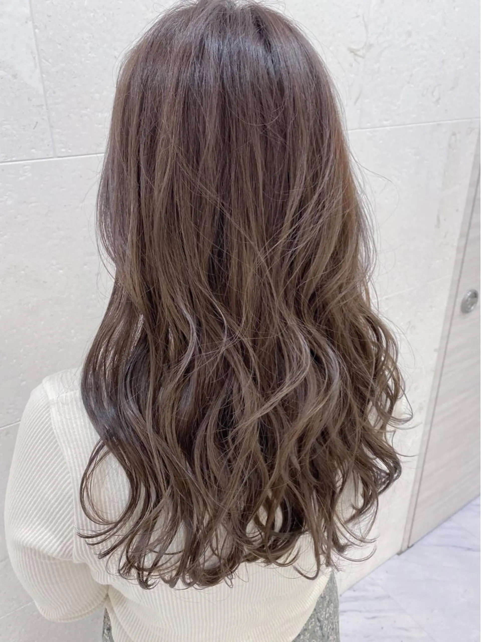 セミロング カラー カット ヘアカラー トリートメント shanti 渡辺新也✂️のヘアスタイル