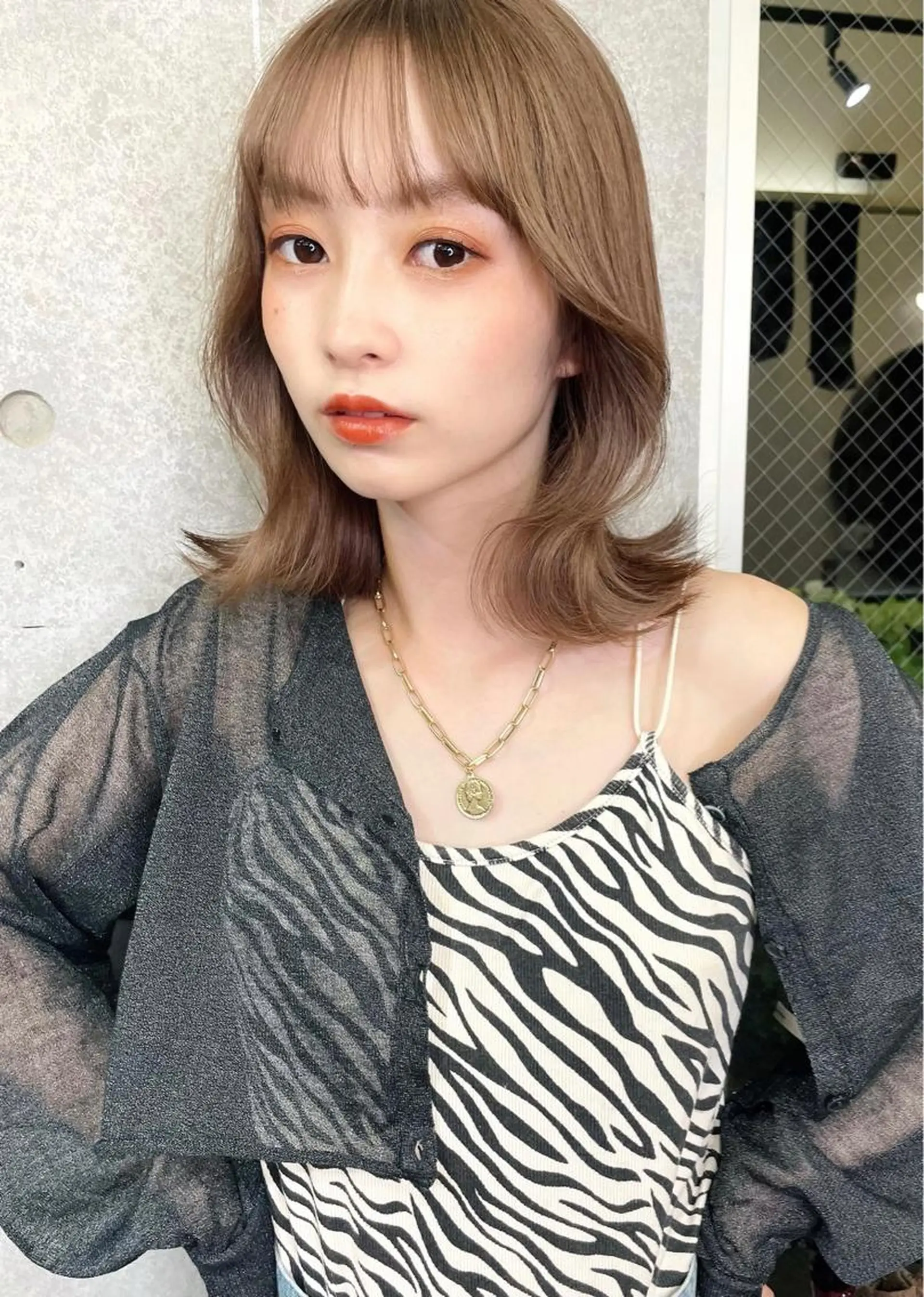 ミディアム くびれヘア 髪質改善 トリートメント カット レイヤーカット、 大人可愛い　中村美羅のヘアスタイル